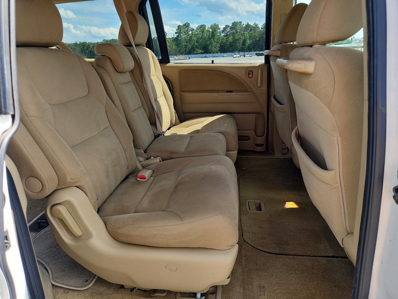 2009 Honda Odyssey Ex White vin: 5FNRL38409B007763
