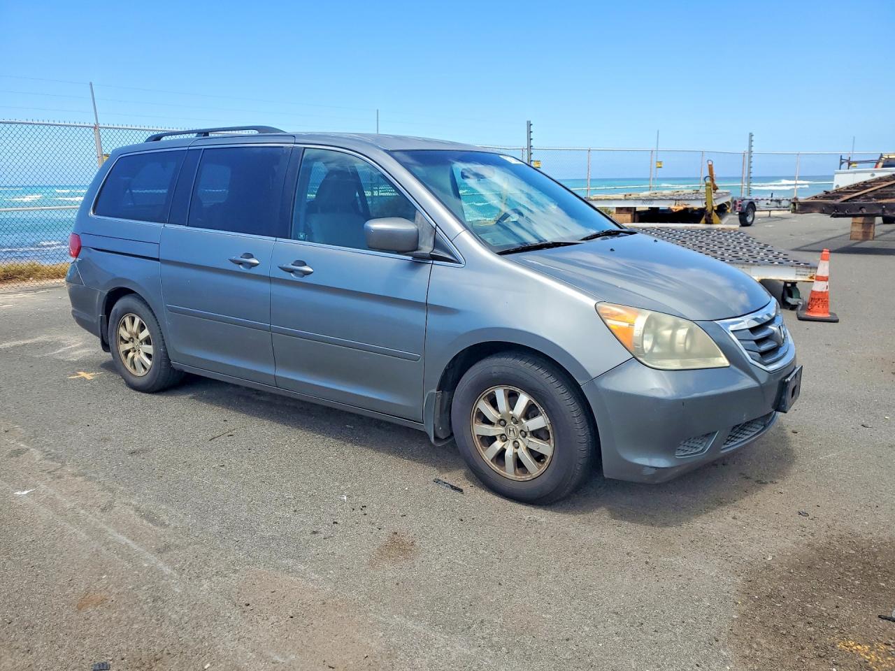 2009 Honda Odyssey Ex Silver vin: 5FNRL38409B402767