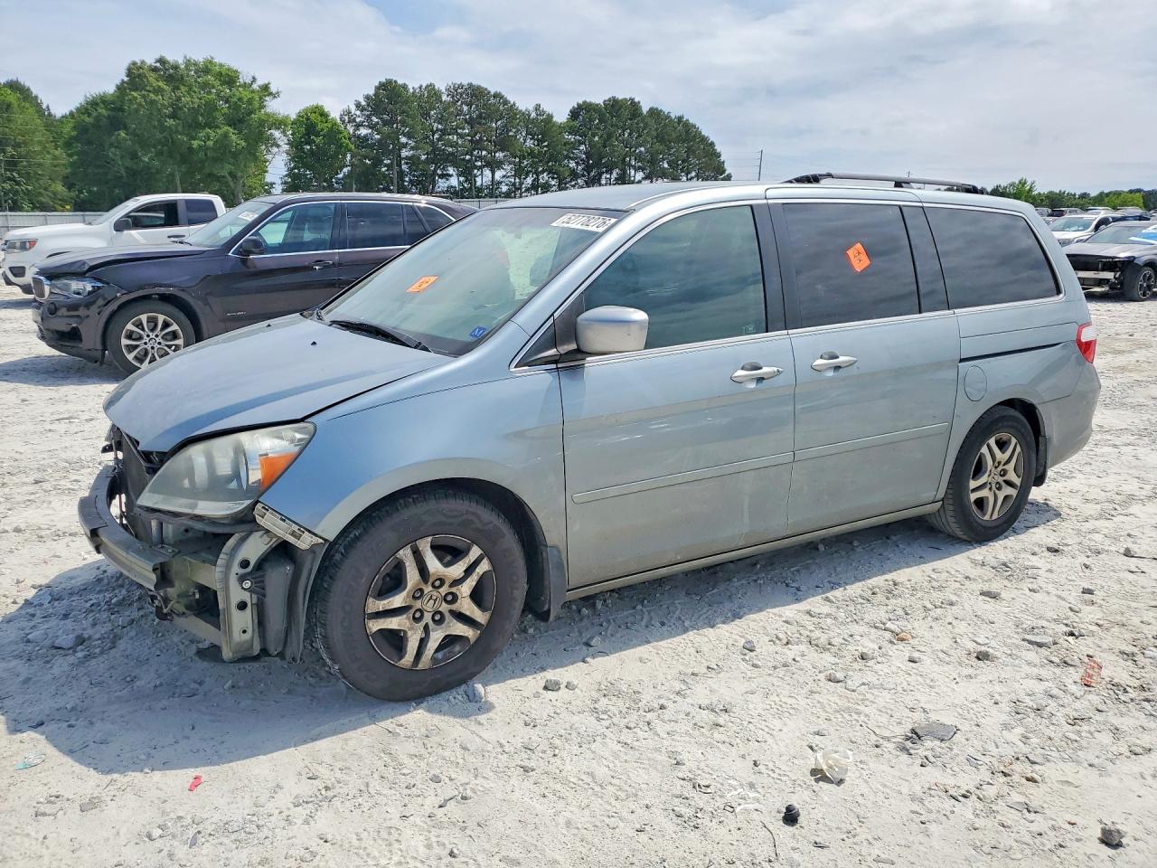 2007 Honda Odyssey Silver vin: 5FNRL38417B012760