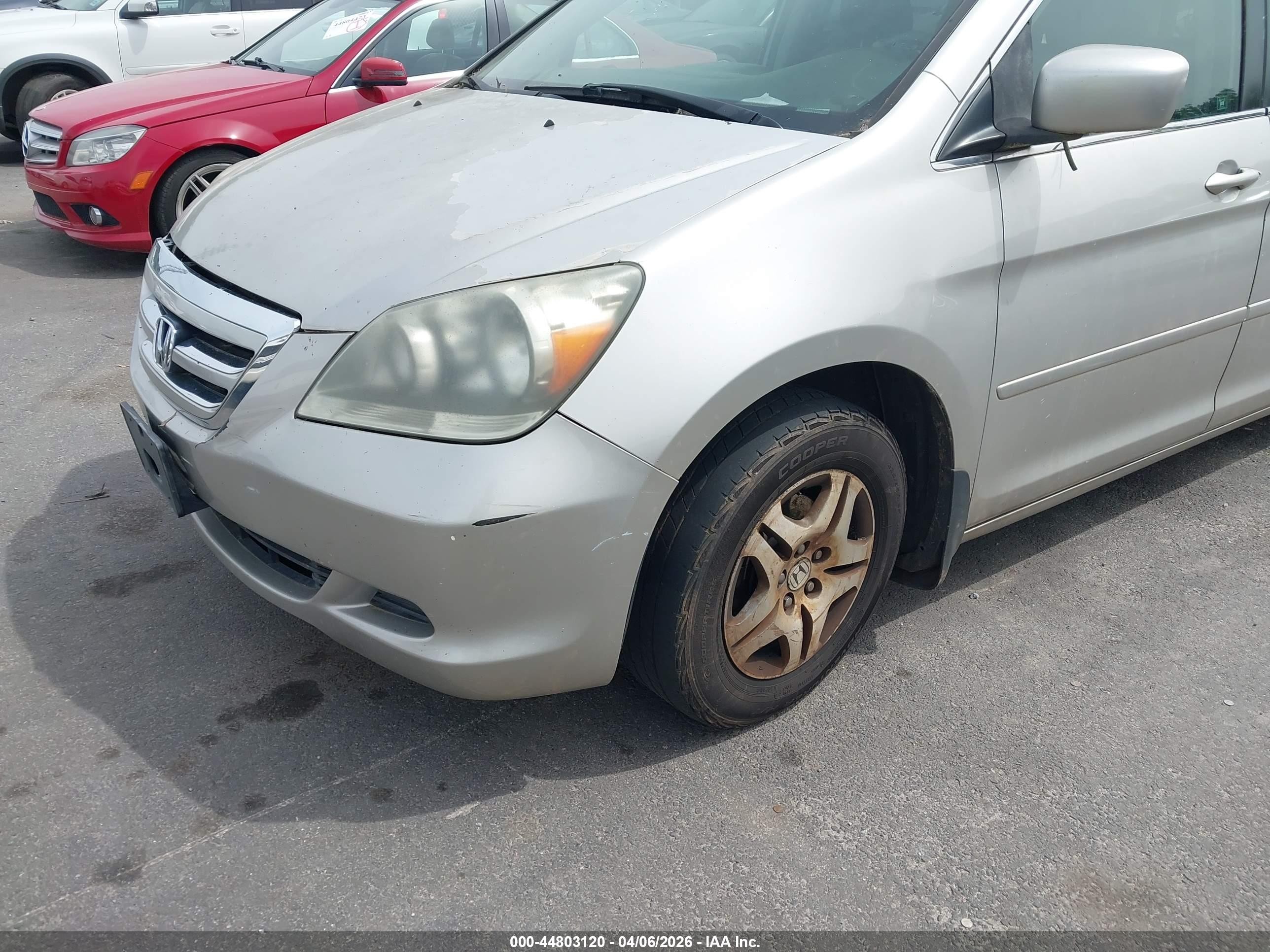 2007 Honda Odyssey Ex Silver vin: 5FNRL38417B411670