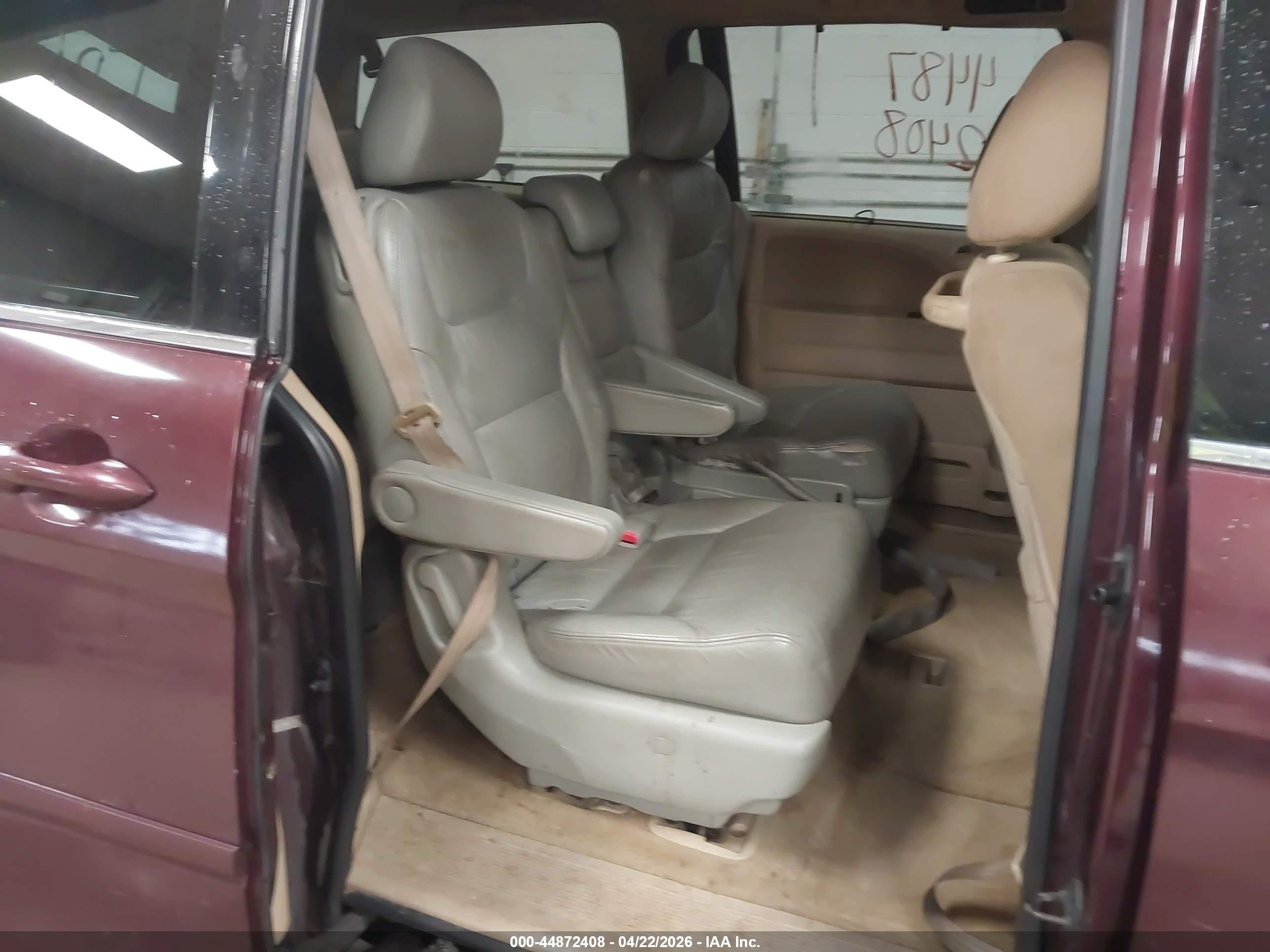 2008 Honda Odyssey Ex Red vin: 5FNRL38418B078906