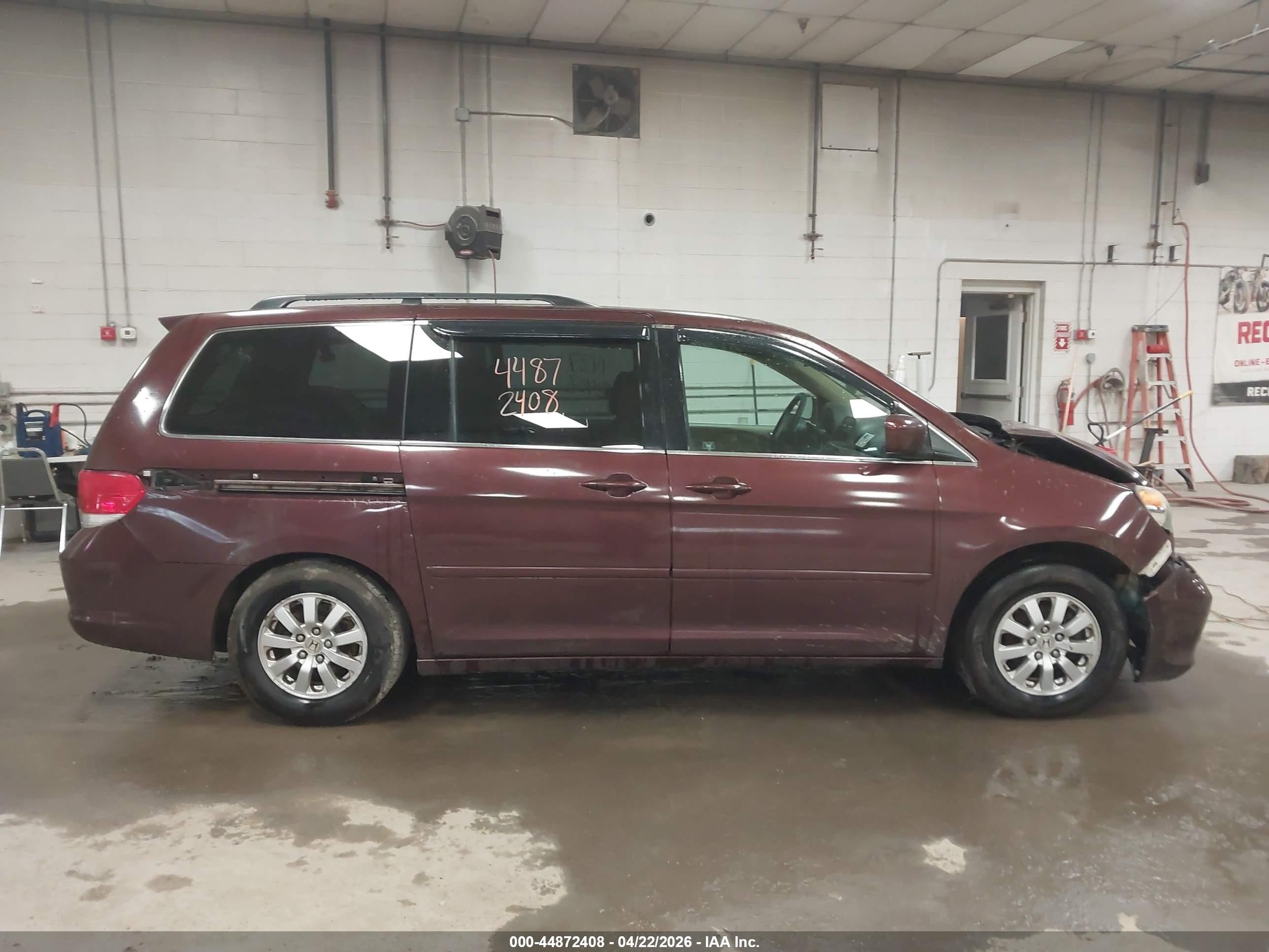 2008 Honda Odyssey Ex Red vin: 5FNRL38418B078906