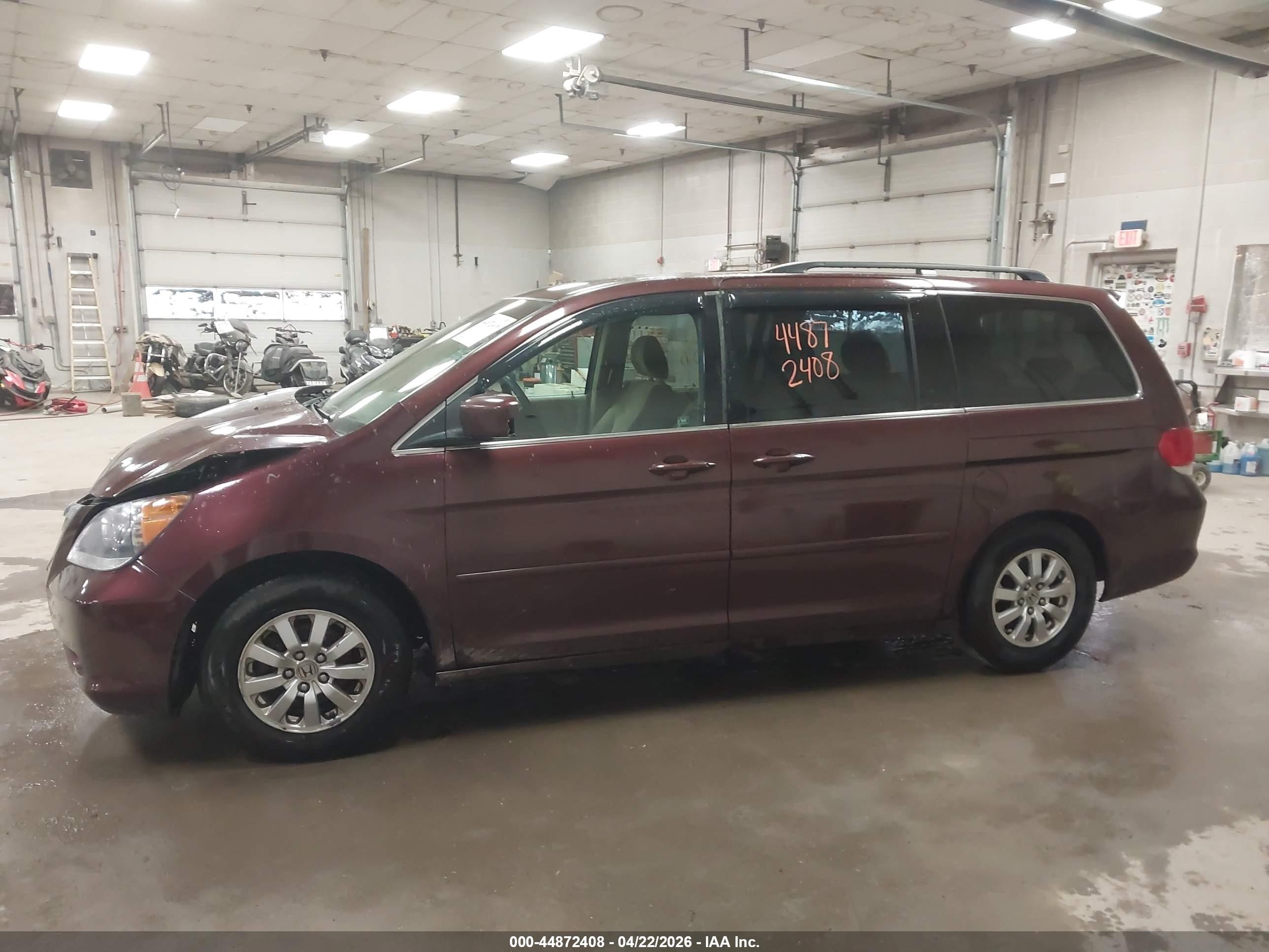 2008 Honda Odyssey Ex Red vin: 5FNRL38418B078906