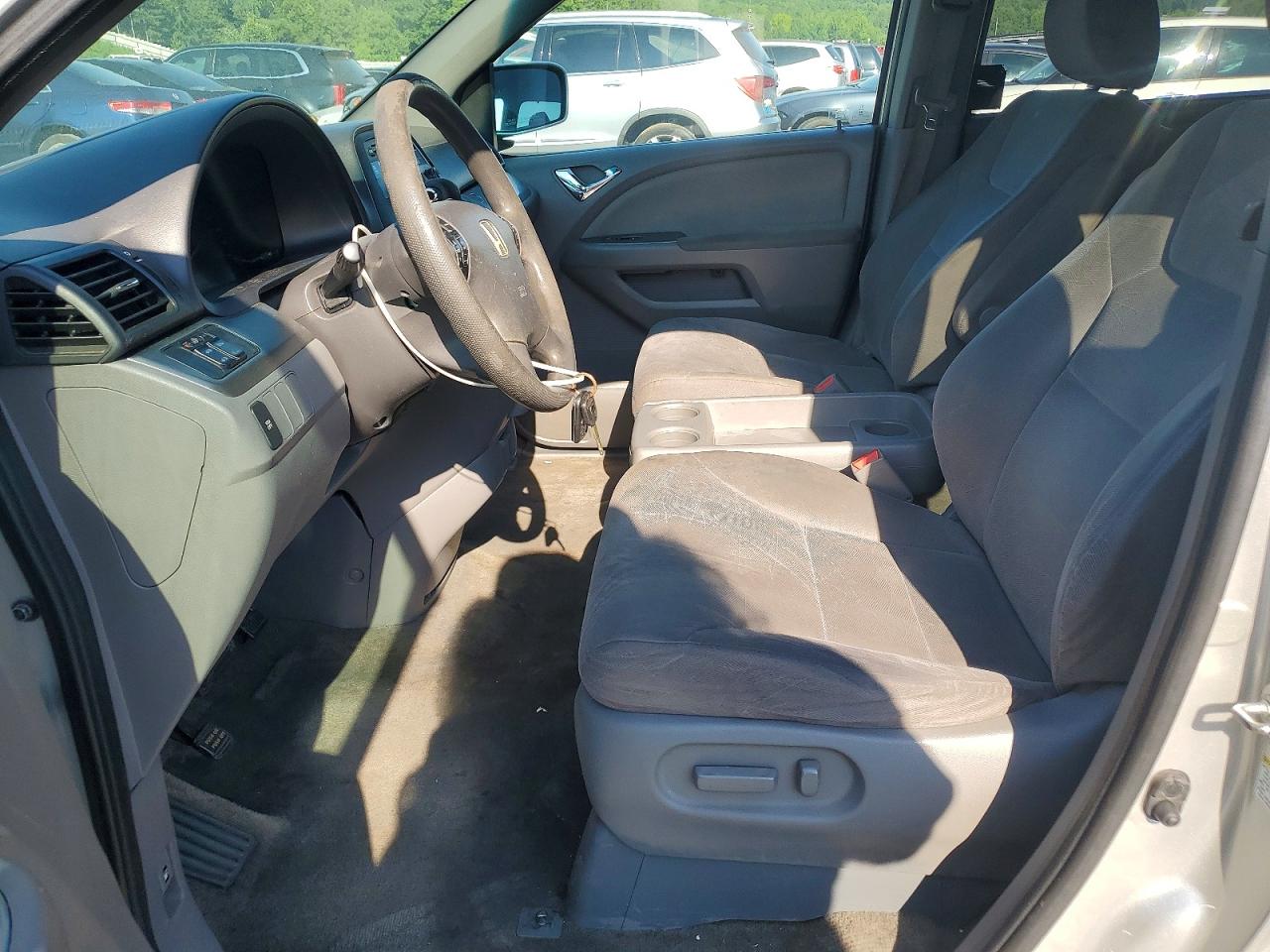 2009 Honda Odyssey Ex Silver vin: 5FNRL38419B054168