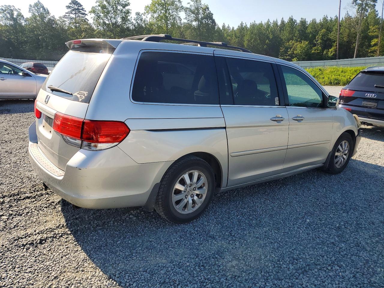 2009 Honda Odyssey Ex Silver vin: 5FNRL38419B054168