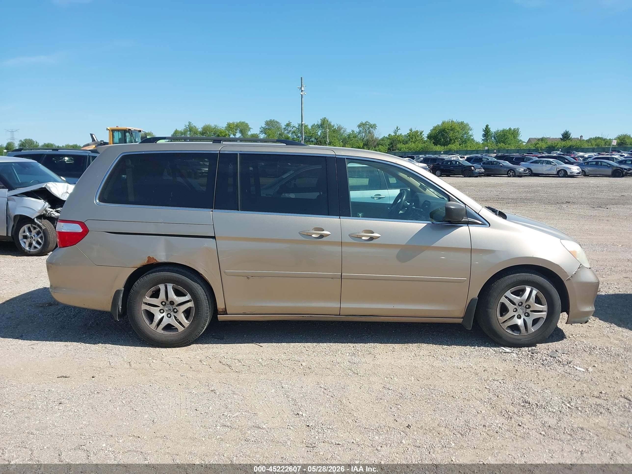 2005 Honda Odyssey Ex Gold vin: 5FNRL38425B401064