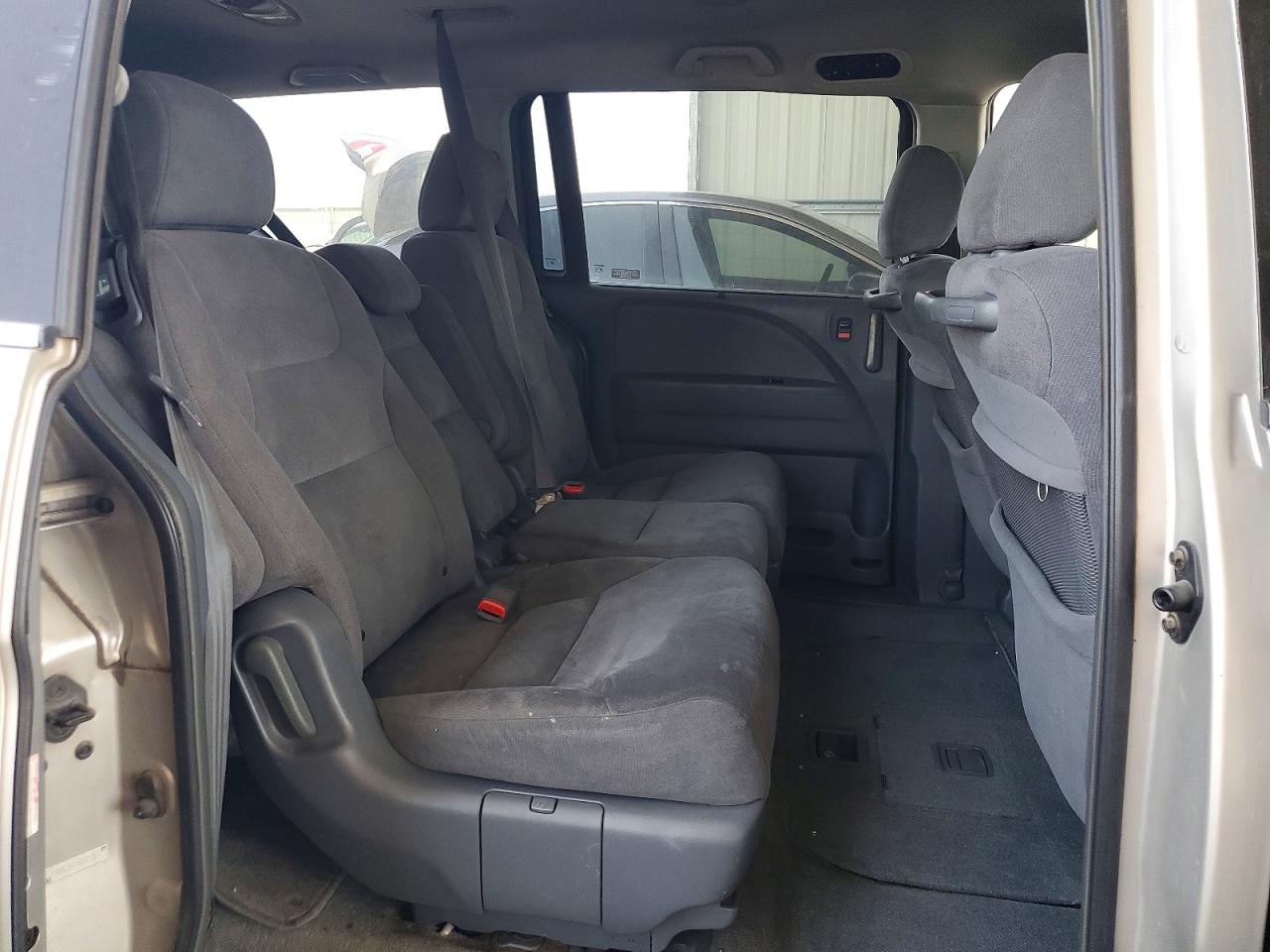 2006 Honda Odyssey Ex Silver vin: 5FNRL38426B409330