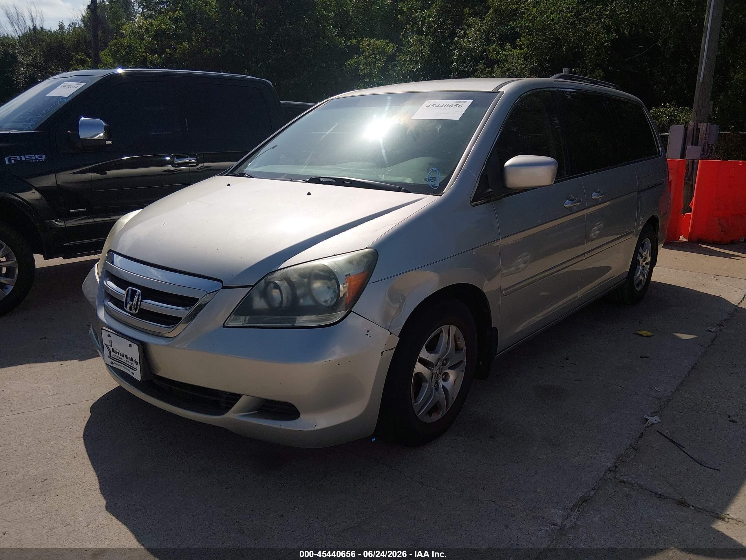 2007 Honda Odyssey Ex Silver vin: 5FNRL38427B045170