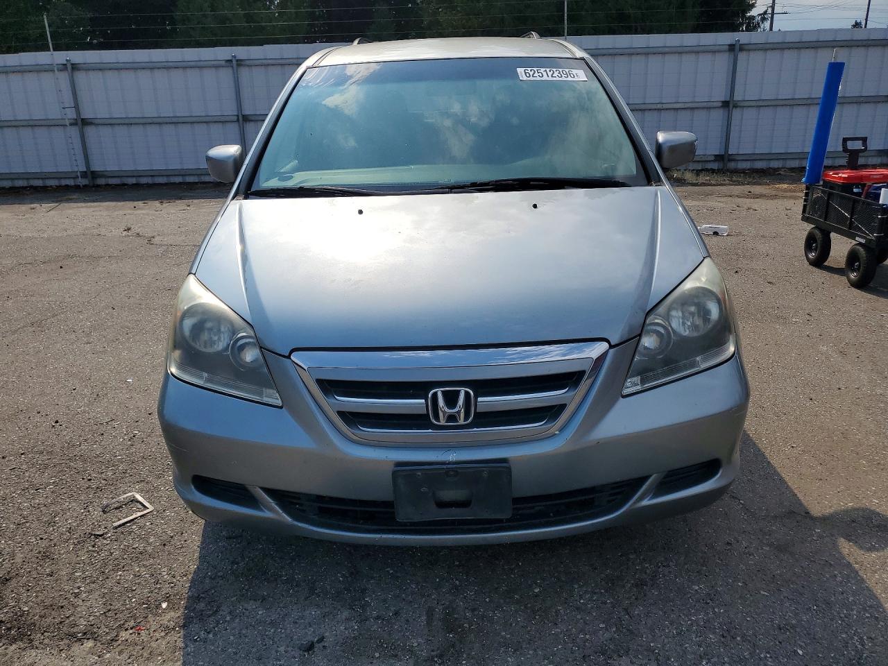 2007 Honda Odyssey Ex Серебряный vin: 5FNRL38427B143907