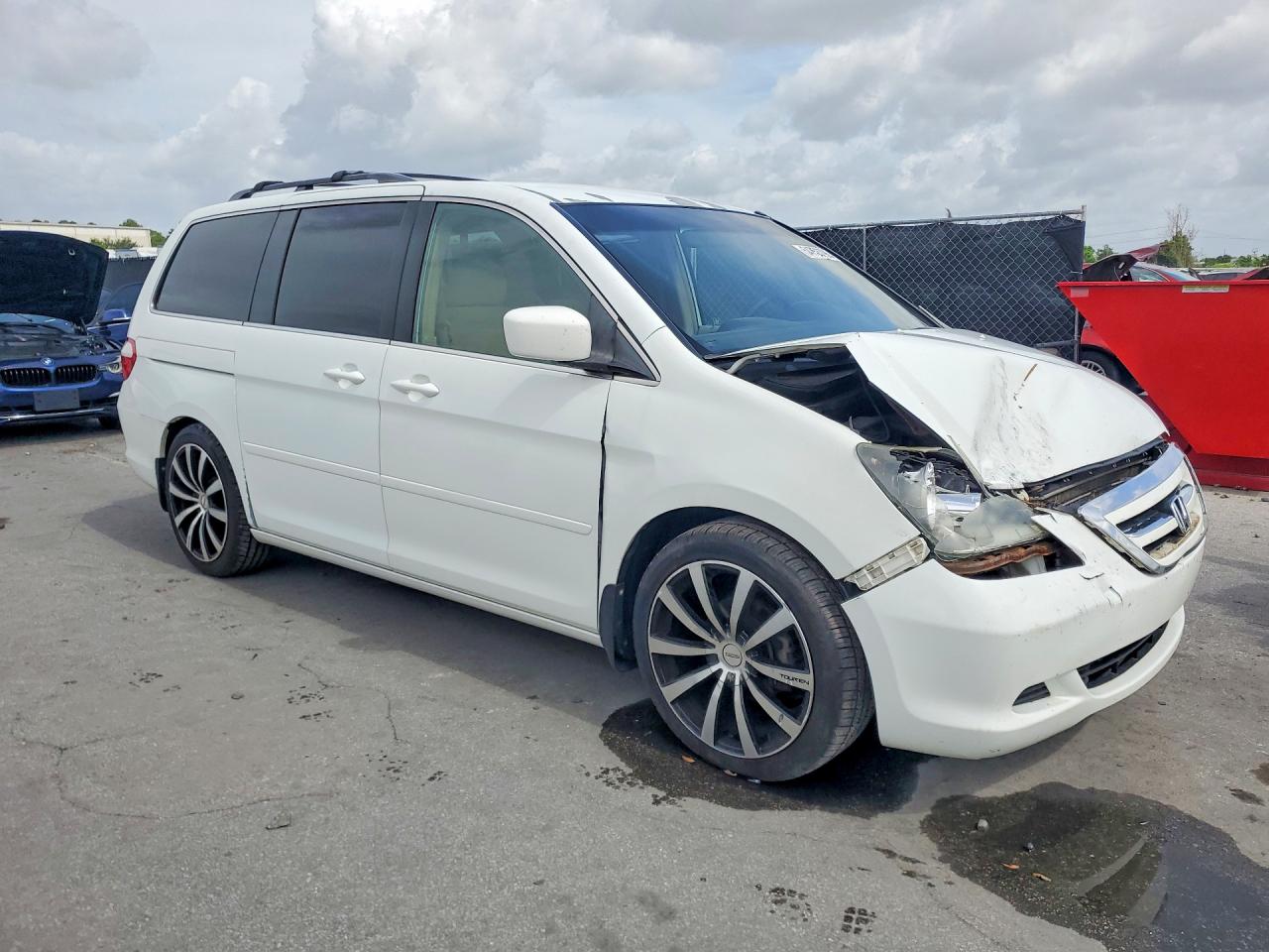 2005 Honda Odyssey Ex White vin: 5FNRL38435B033591