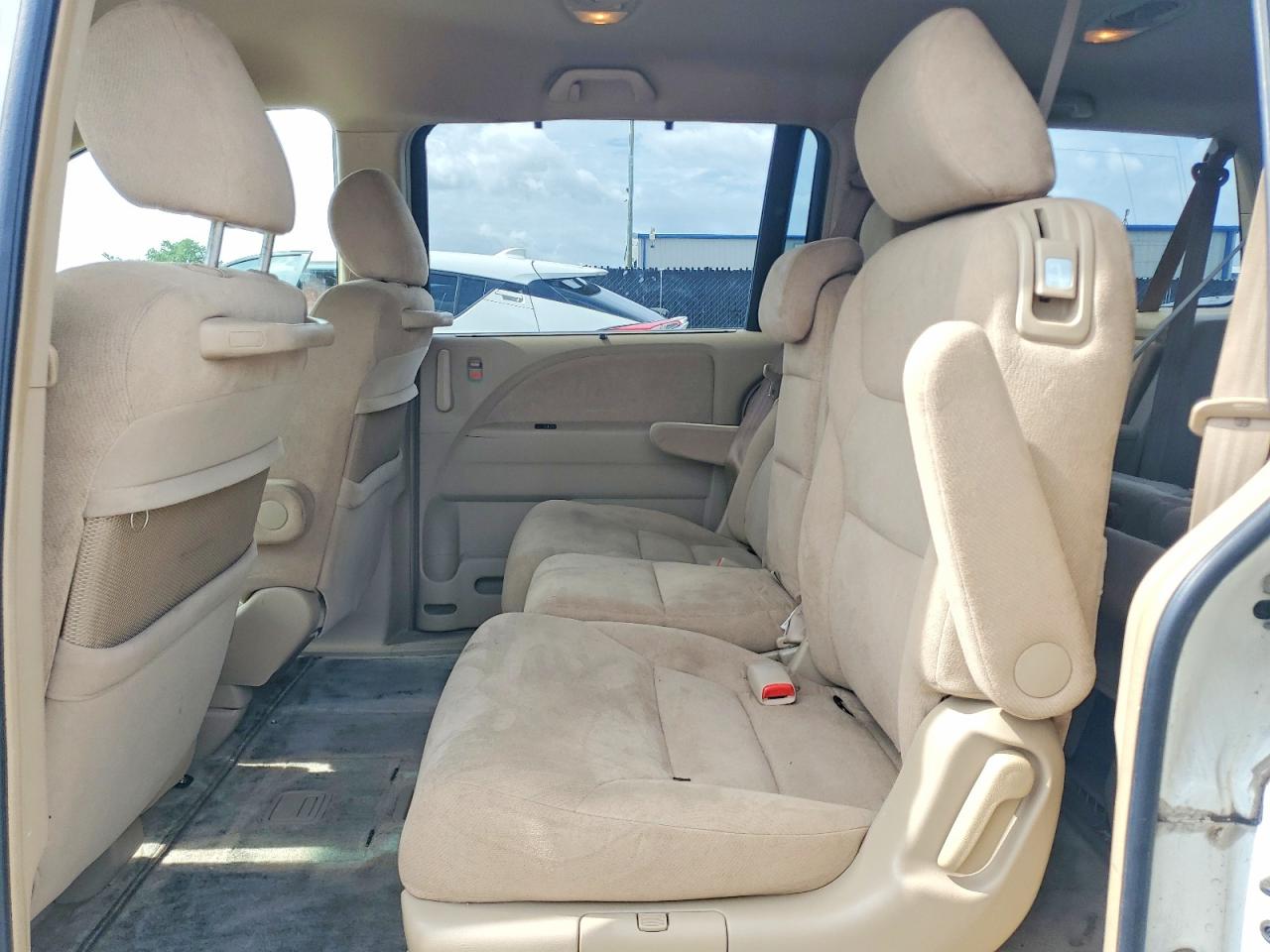 2005 Honda Odyssey Ex White vin: 5FNRL38435B033591