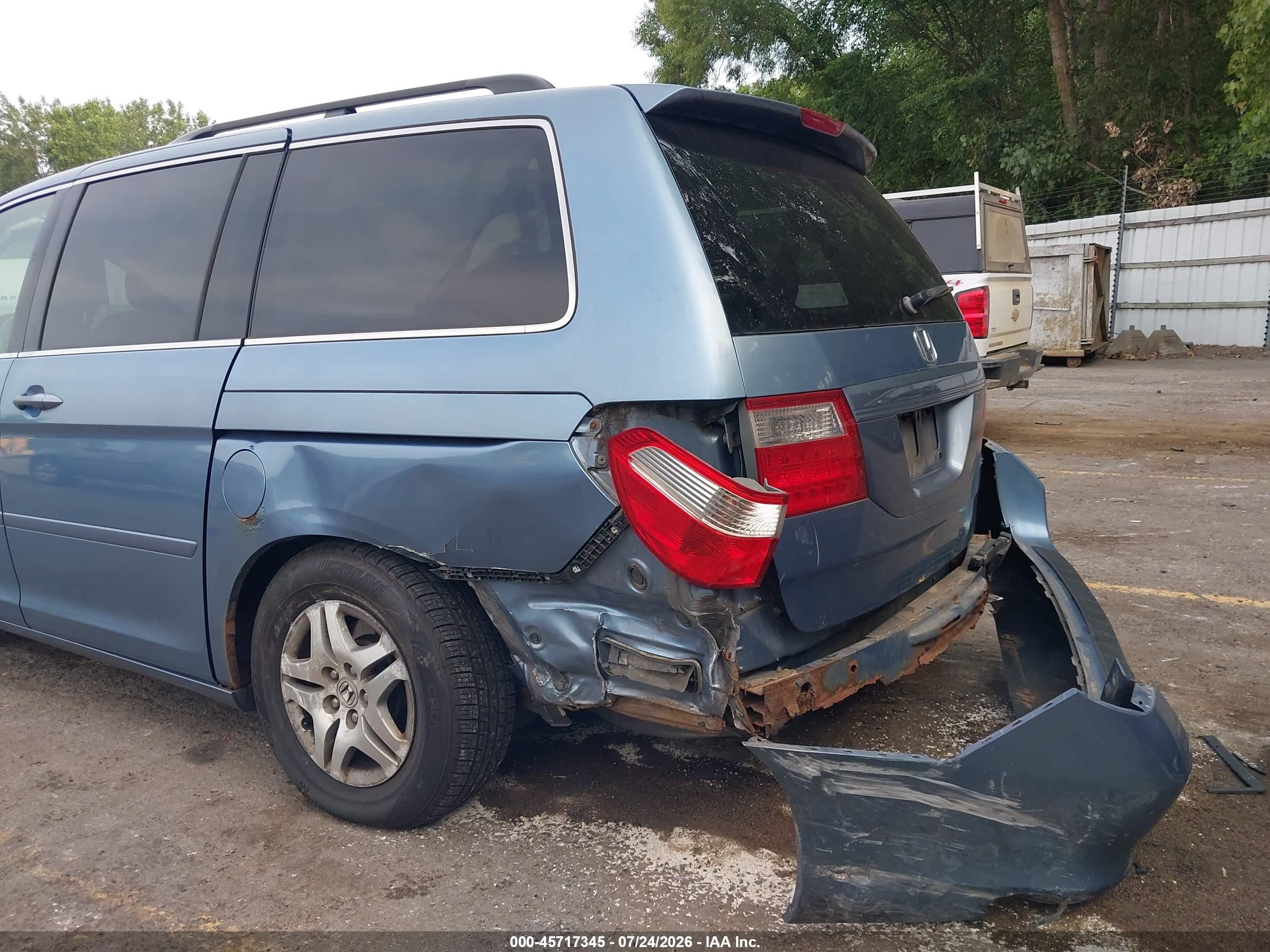 2005 Honda Odyssey Ex Light Blue vin: 5FNRL38435B097128