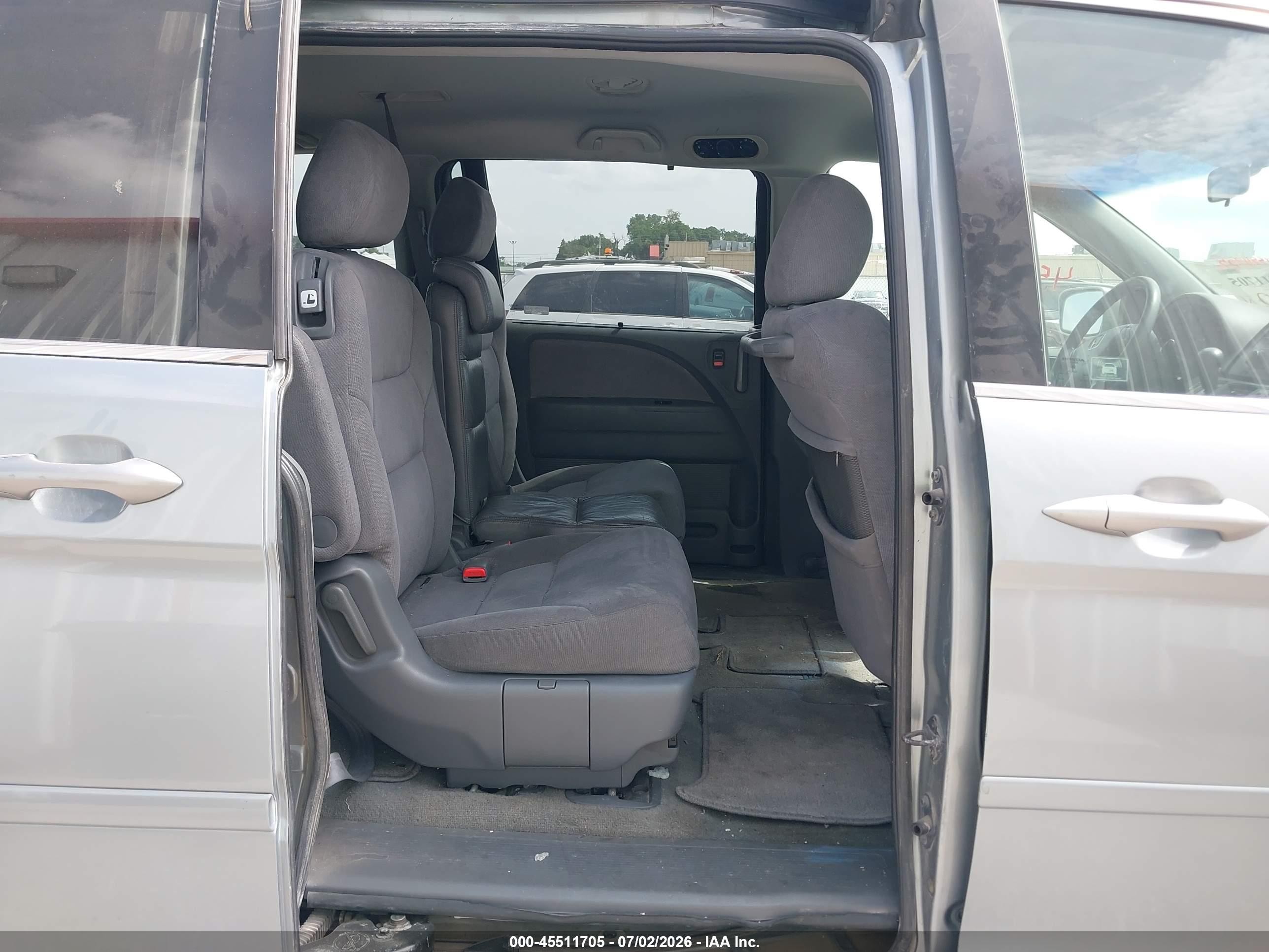 2007 Honda Odyssey Ex Silver vin: 5FNRL38437B100872