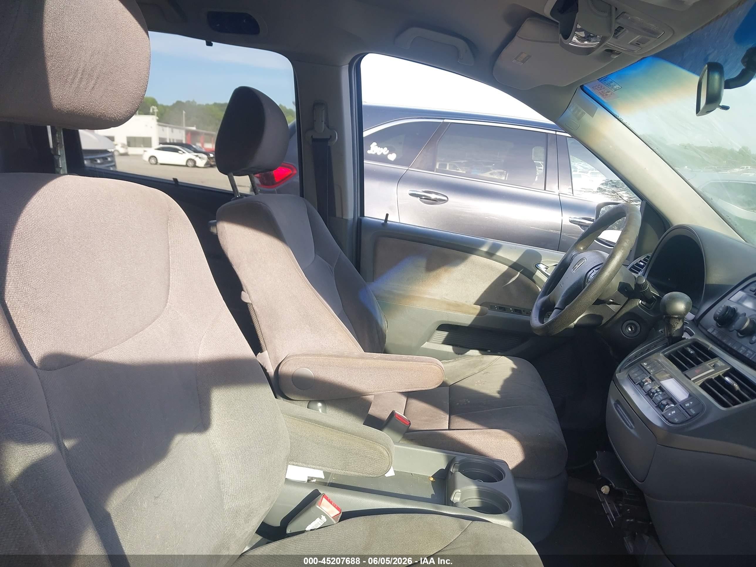 2005 Honda Odyssey Ex Silver vin: 5FNRL38445B422417