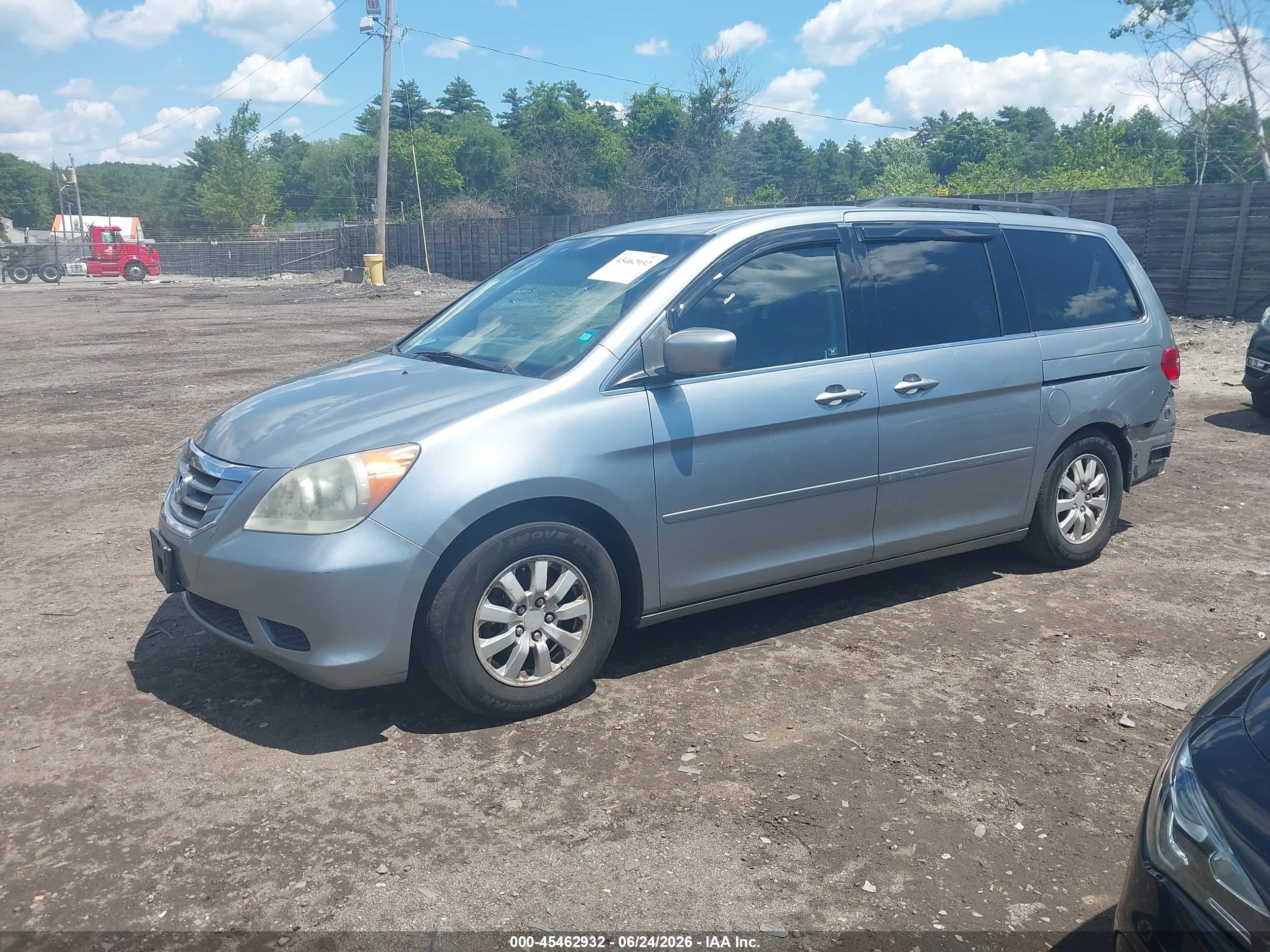 2008 Honda Odyssey Ex Серебряный vin: 5FNRL38448B090192