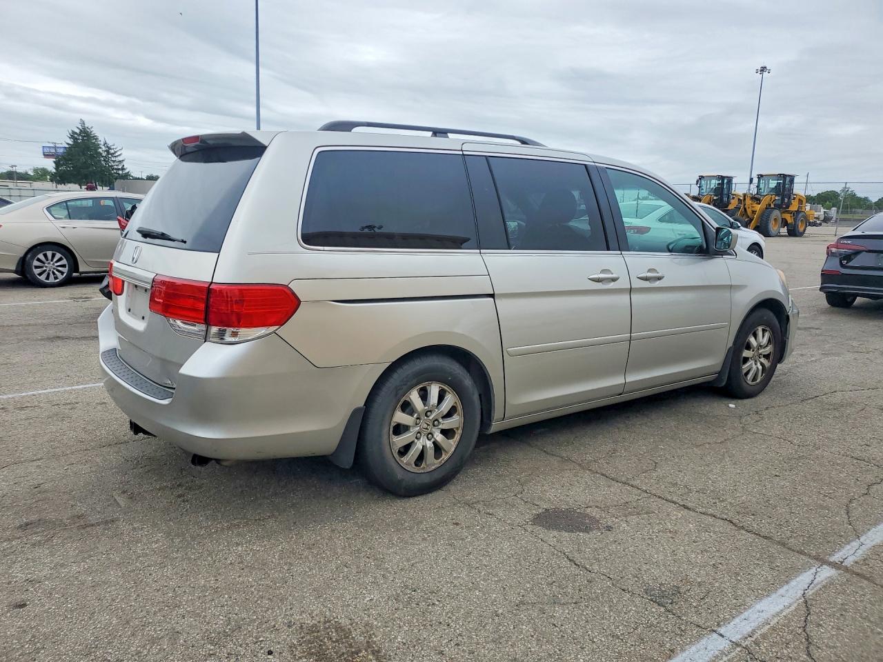 2009 Honda Odyssey Ex Белый vin: 5FNRL38449B055976