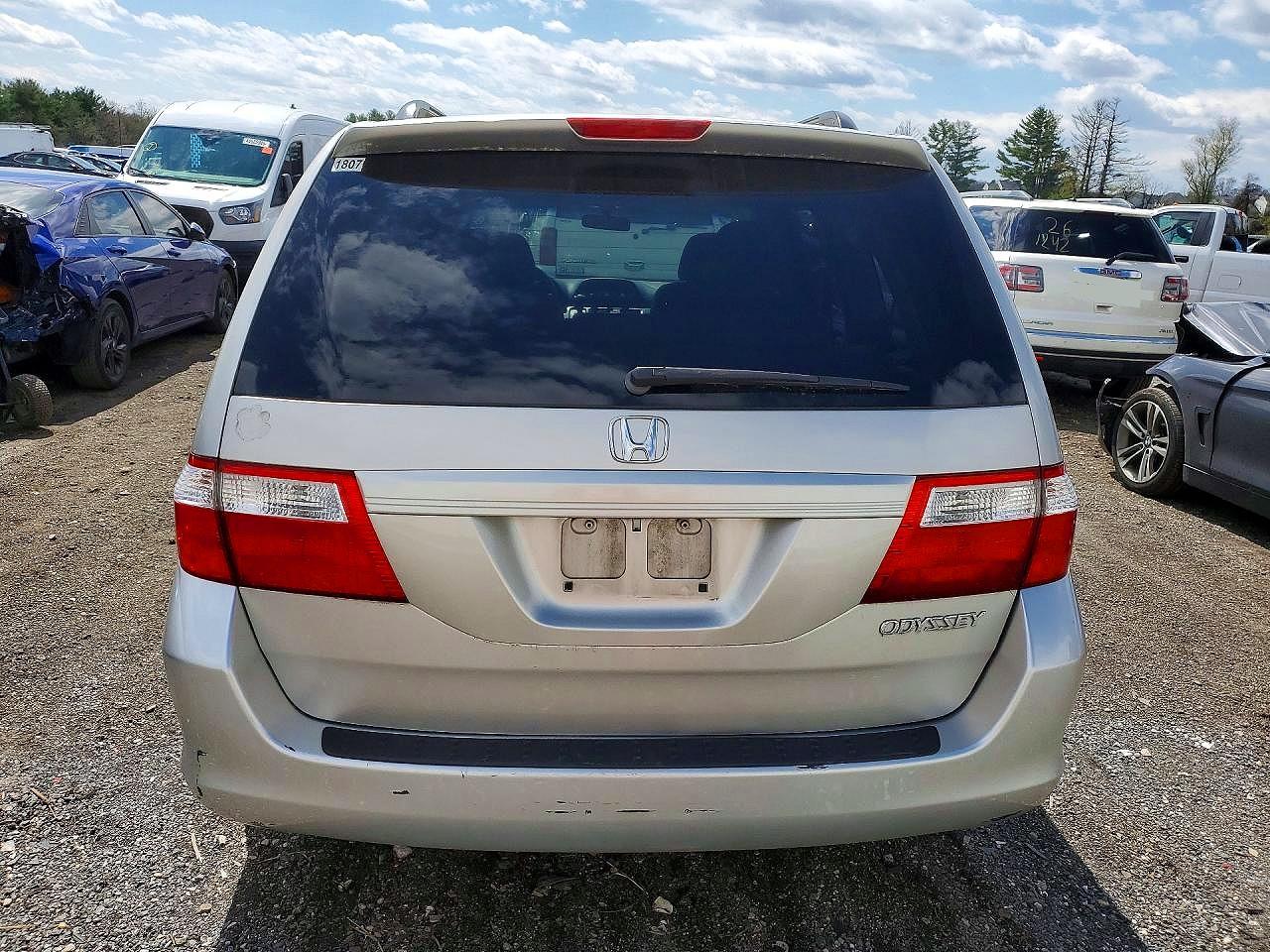 2005 Honda Odyssey Ex Silver vin: 5FNRL38455B415945