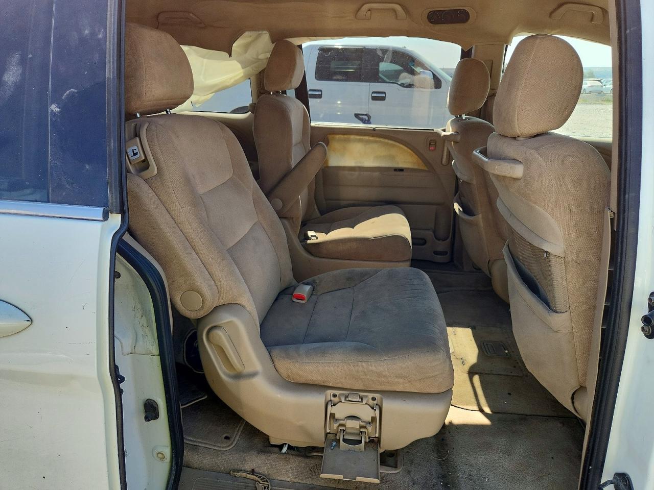 2007 Honda Odyssey Ex White vin: 5FNRL38457B031196