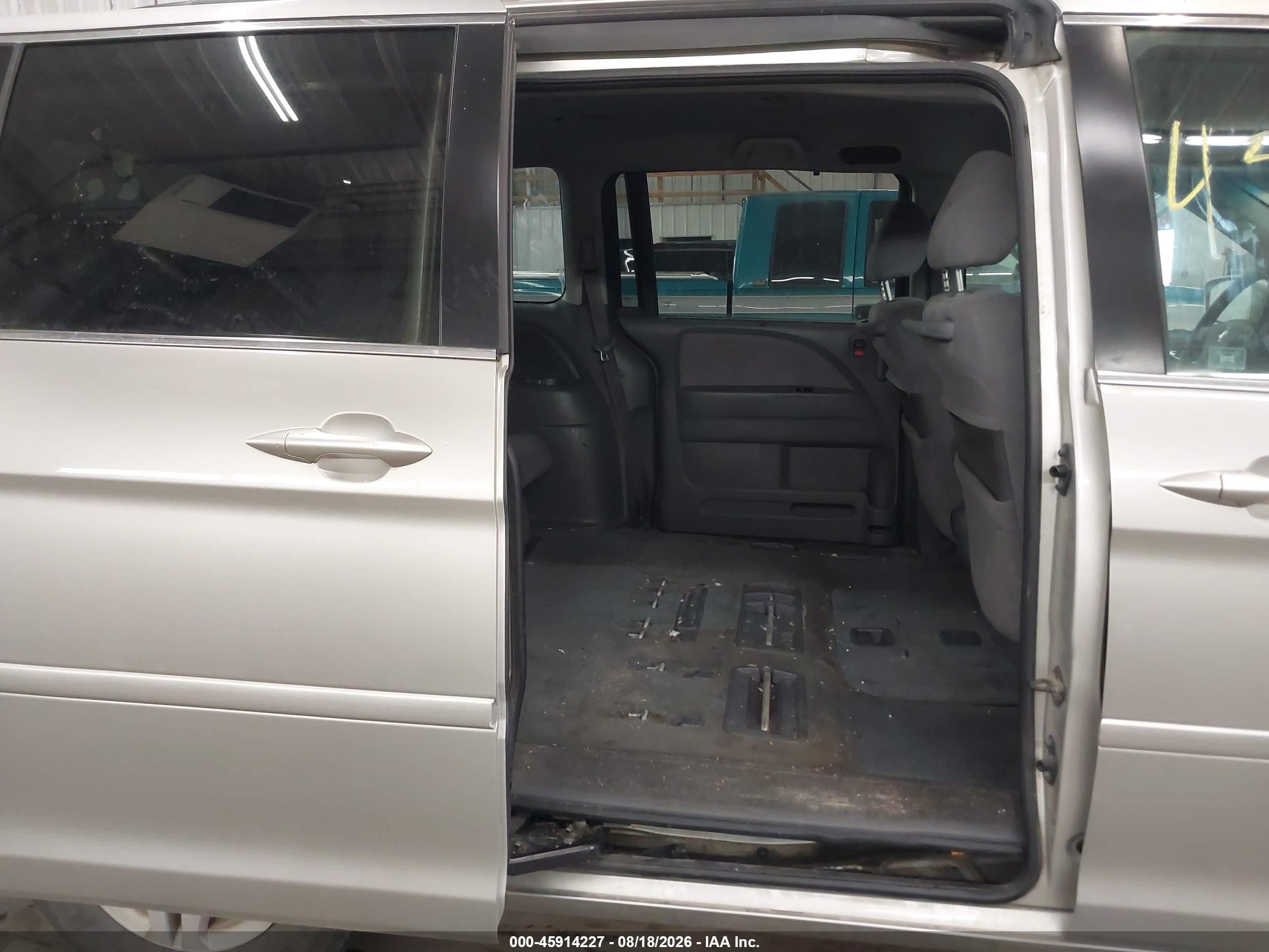2007 Honda Odyssey Ex Silver vin: 5FNRL38457B450293