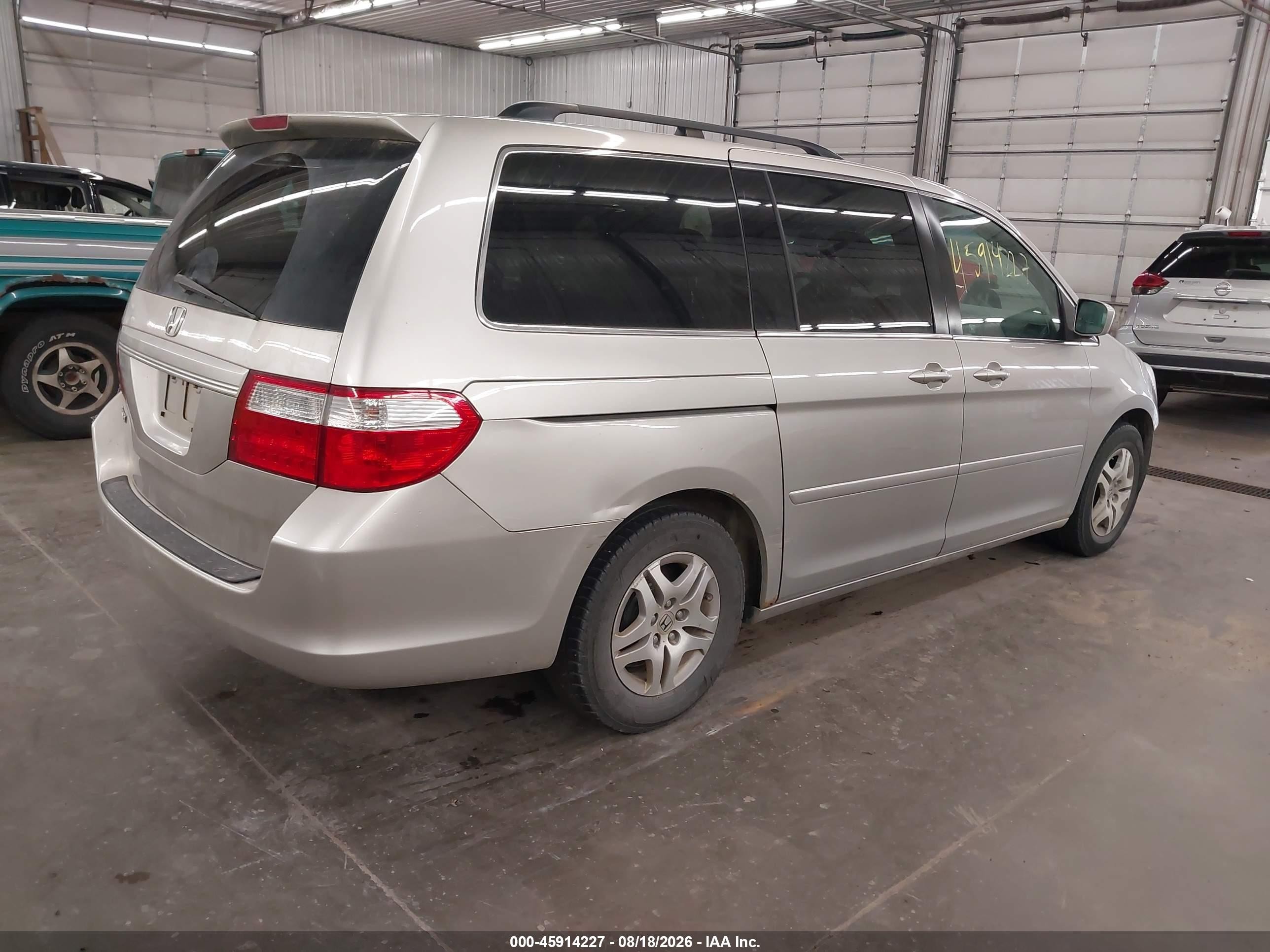 2007 Honda Odyssey Ex Silver vin: 5FNRL38457B450293