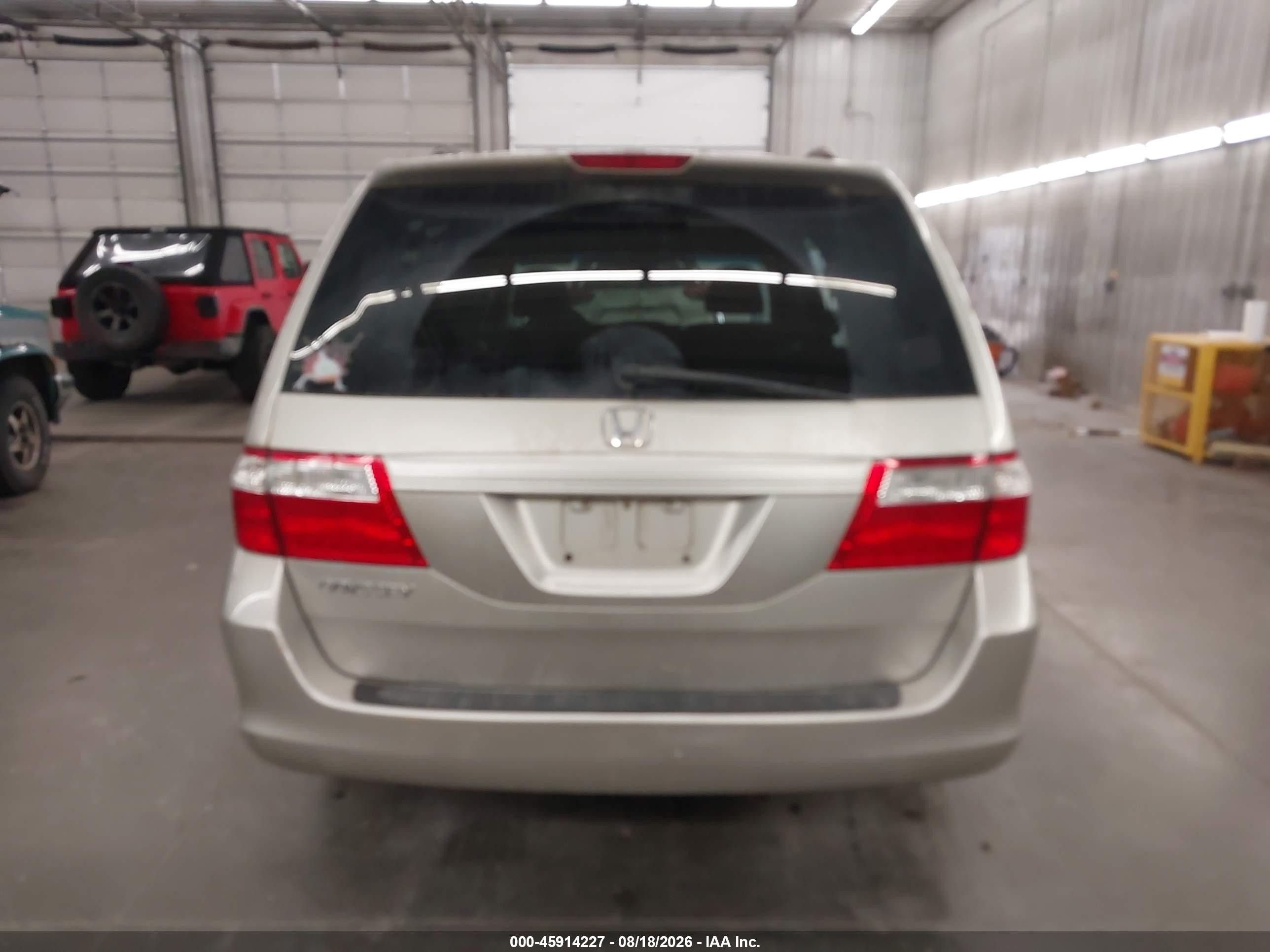 2007 Honda Odyssey Ex Silver vin: 5FNRL38457B450293