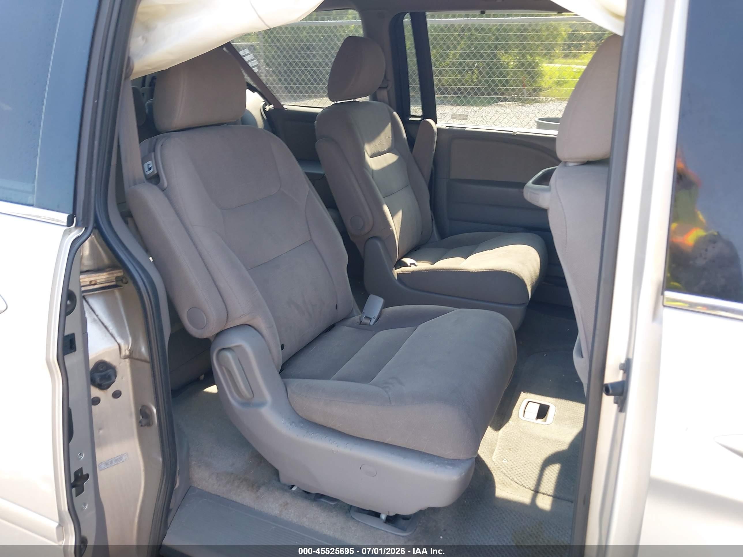 2008 Honda Odyssey Ex Silver vin: 5FNRL38458B073353