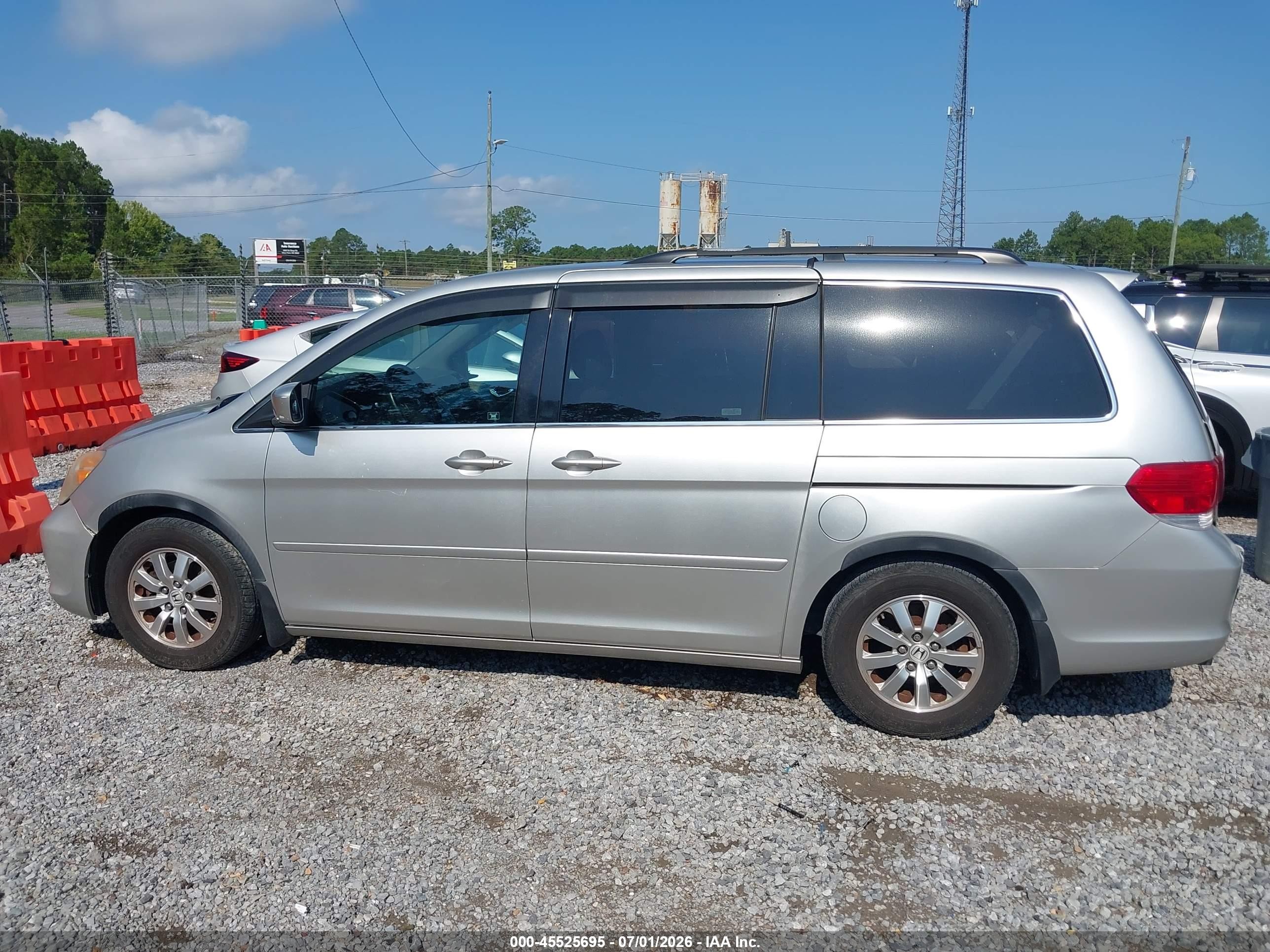 2008 Honda Odyssey Ex Silver vin: 5FNRL38458B073353