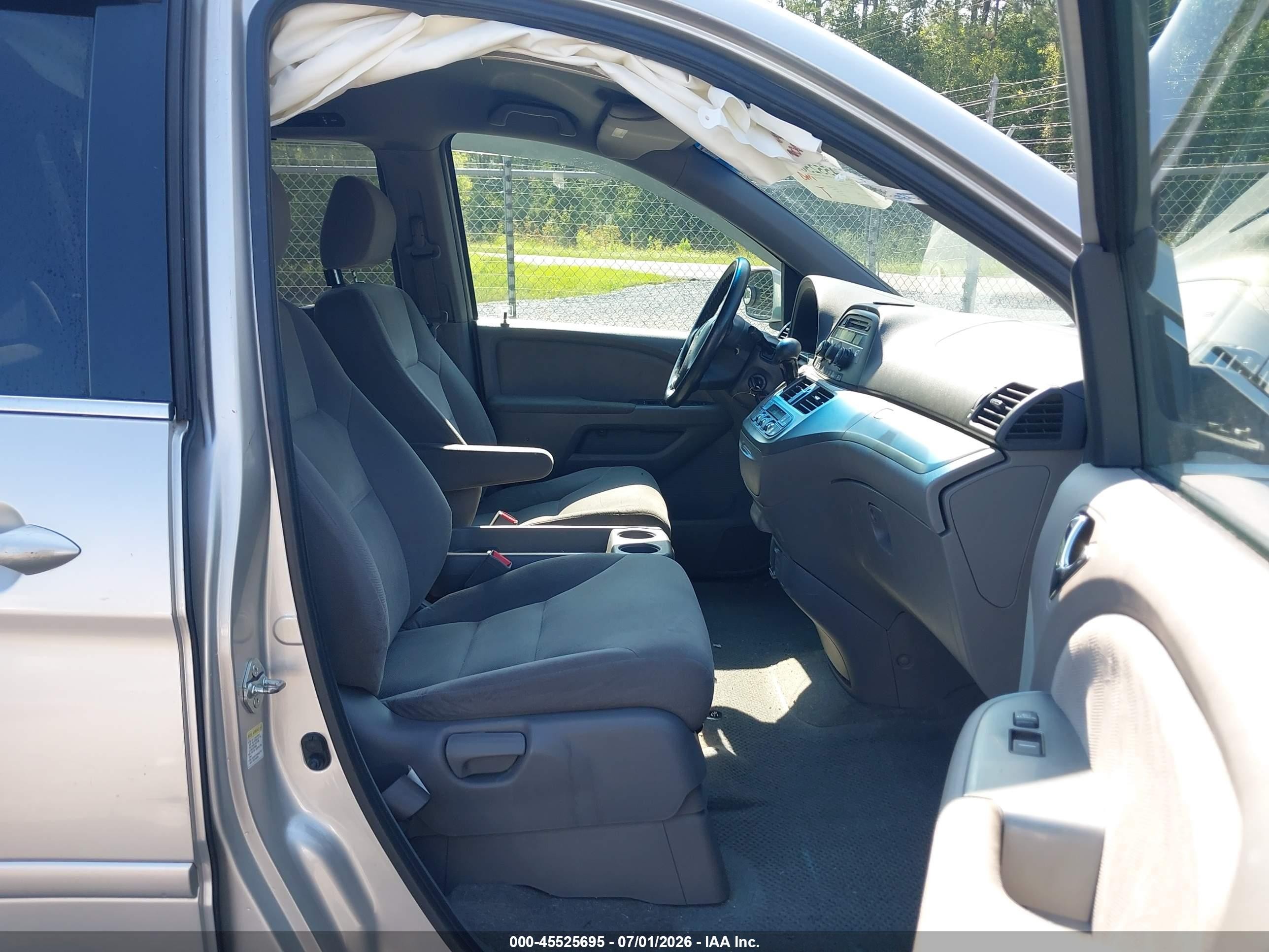 2008 Honda Odyssey Ex Silver vin: 5FNRL38458B073353