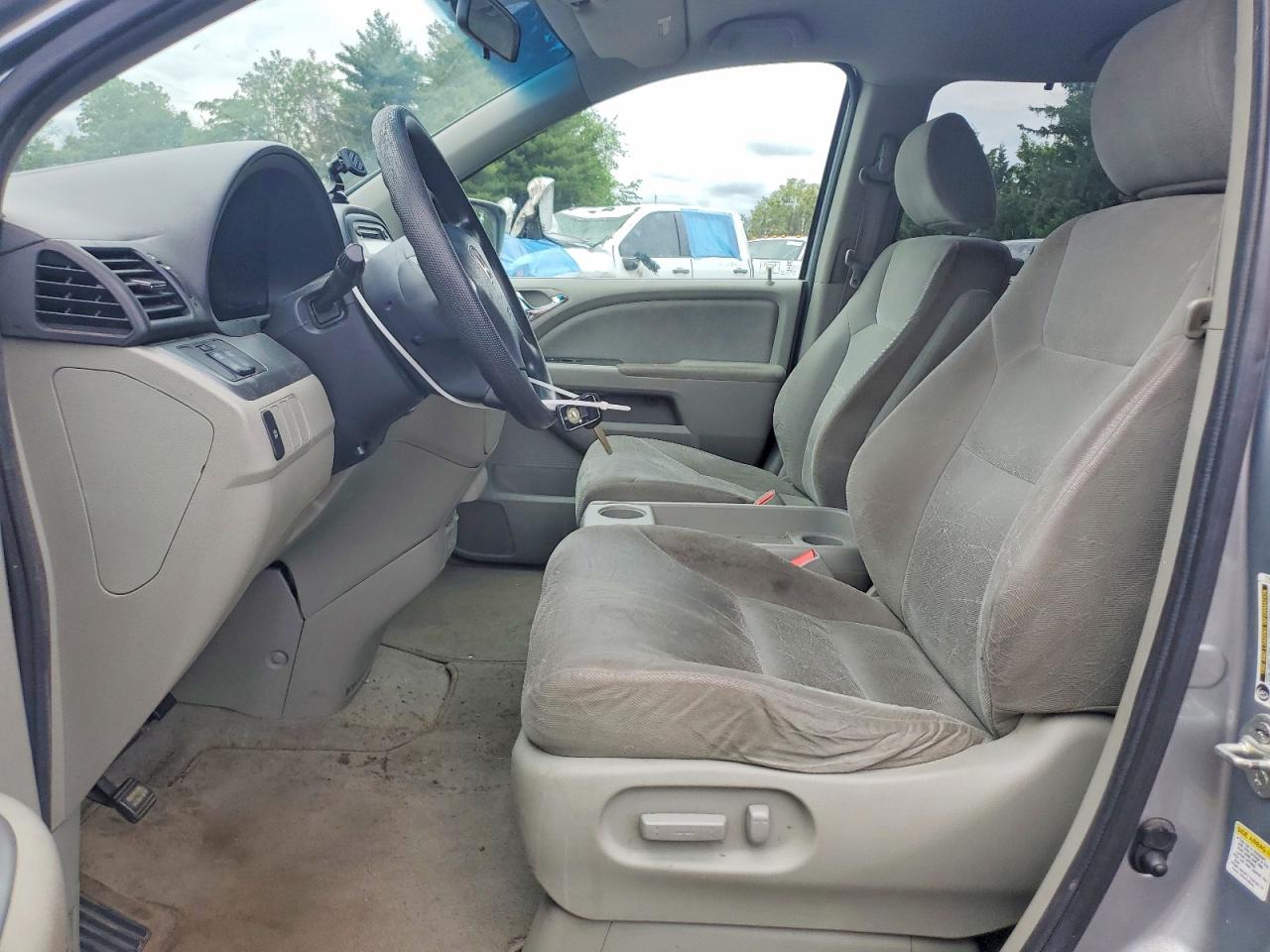 2009 Honda Odyssey Ex Silver vin: 5FNRL38459B029600