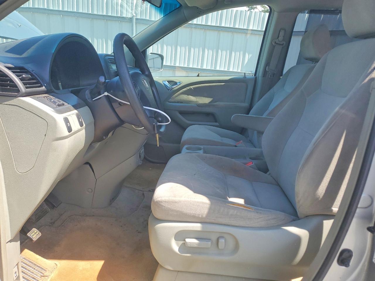 2006 Honda Odyssey Ex Silver vin: 5FNRL38466B102534