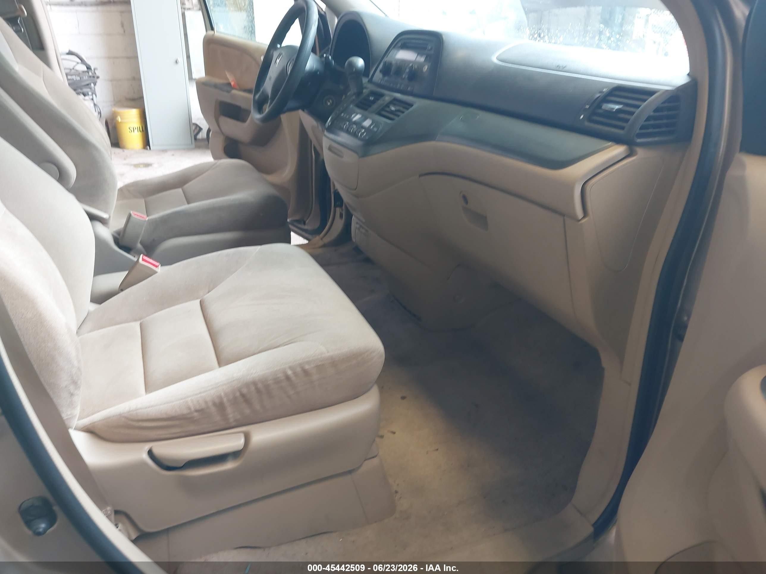 2006 Honda Odyssey Ex Gold vin: 5FNRL38466B410559