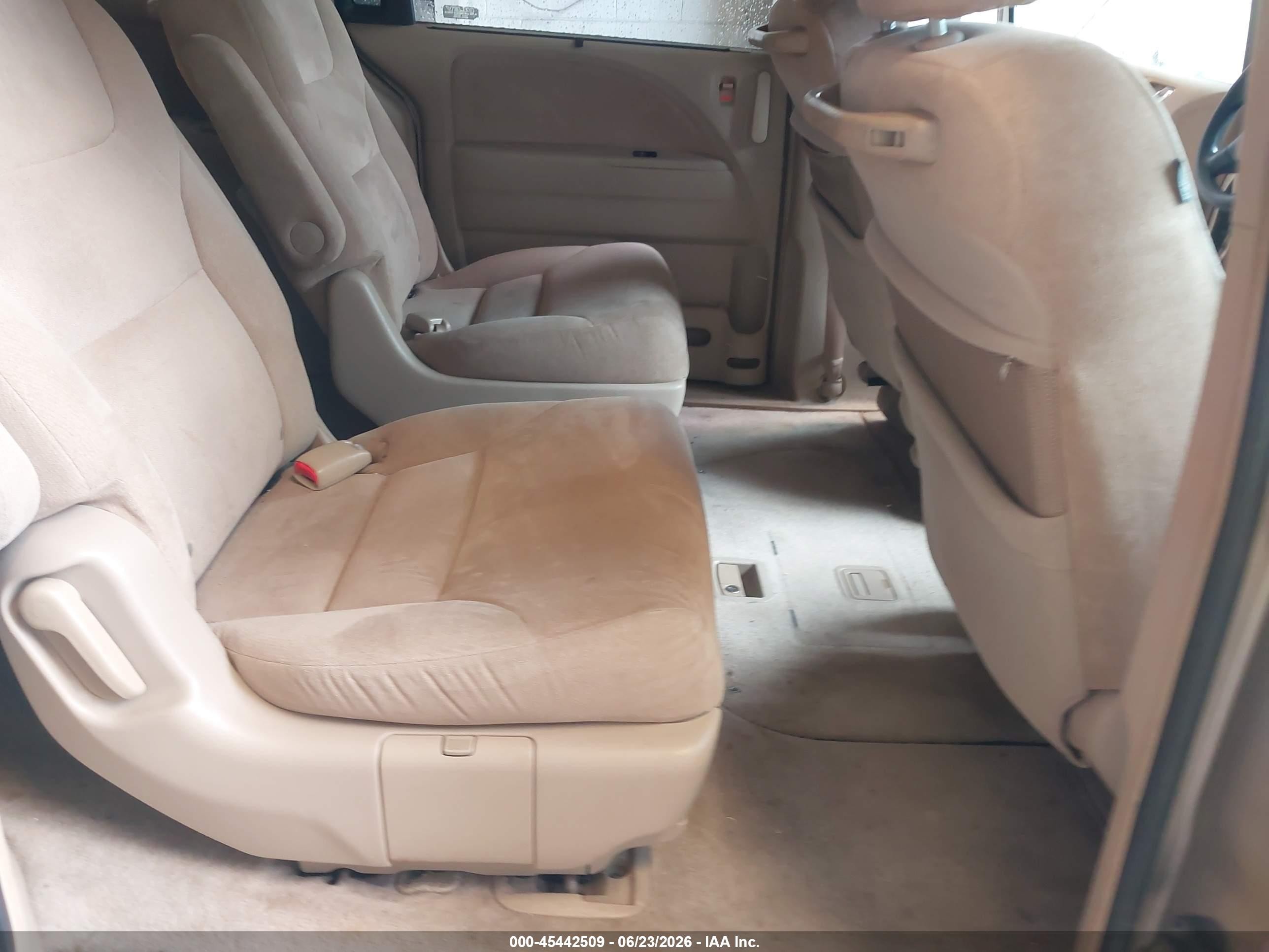 2006 Honda Odyssey Ex Gold vin: 5FNRL38466B410559