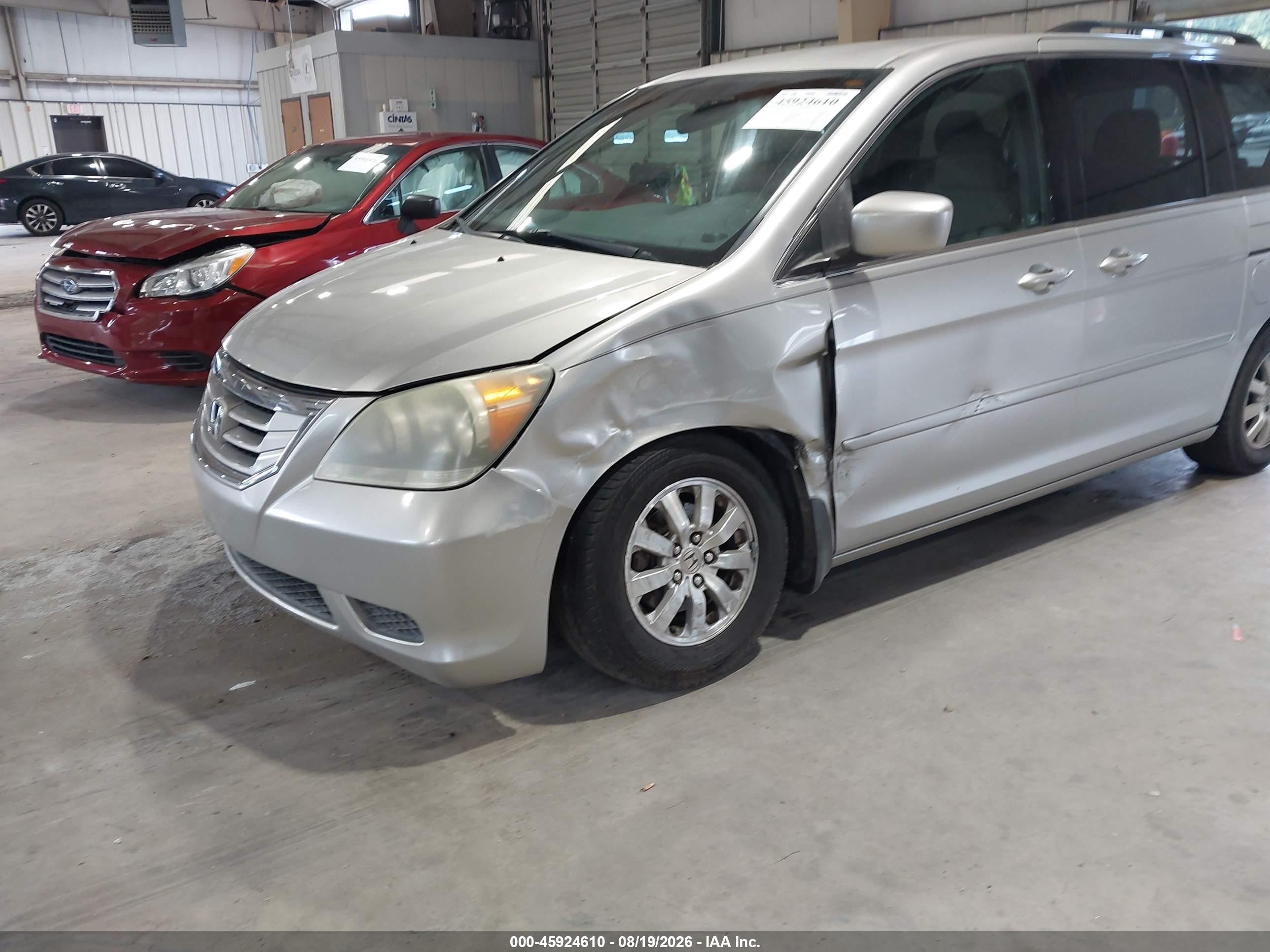 2008 Honda Odyssey Ex Silver vin: 5FNRL38468B026946