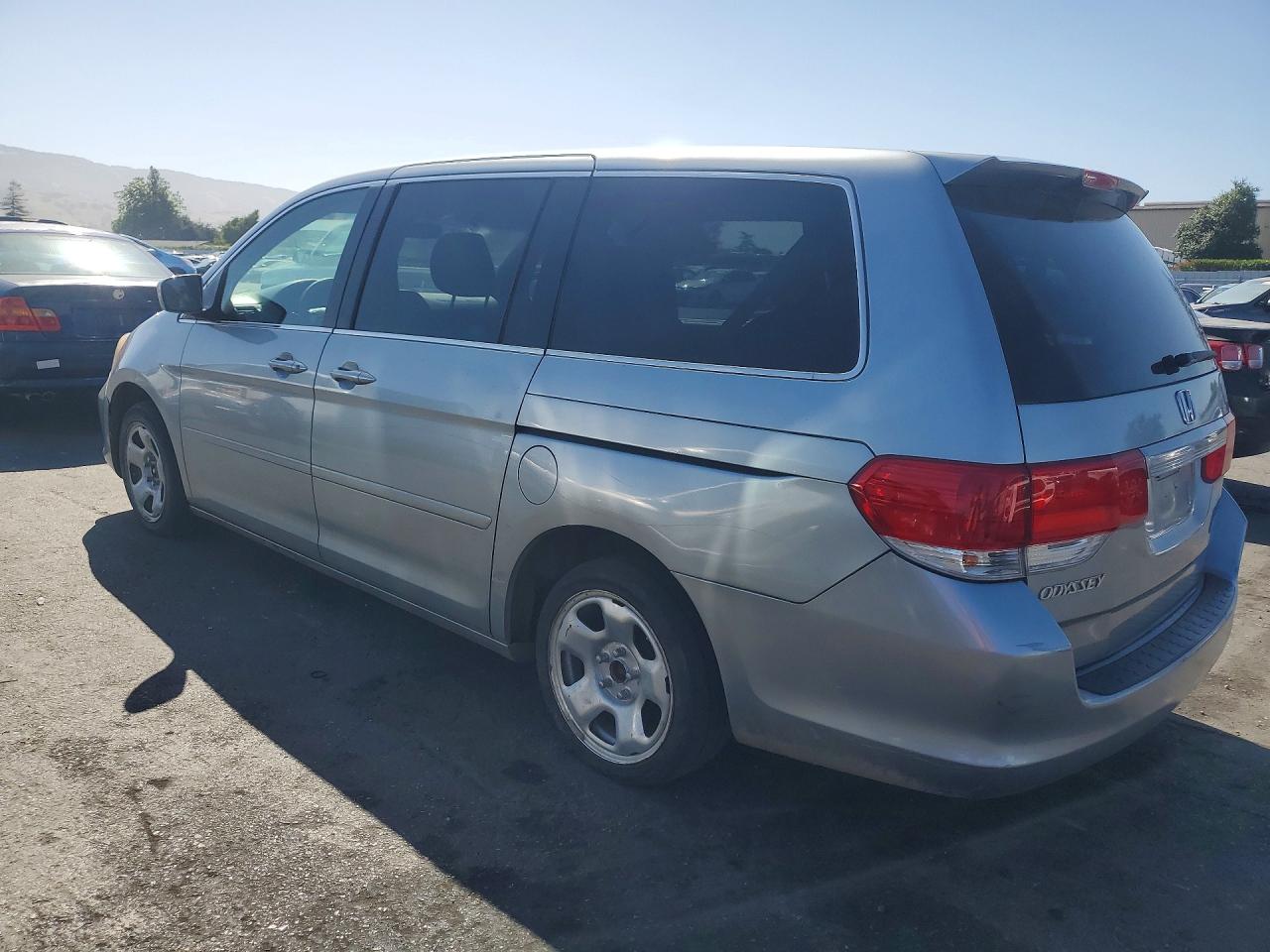 2008 Honda Odyssey Ex Silver vin: 5FNRL38468B101175