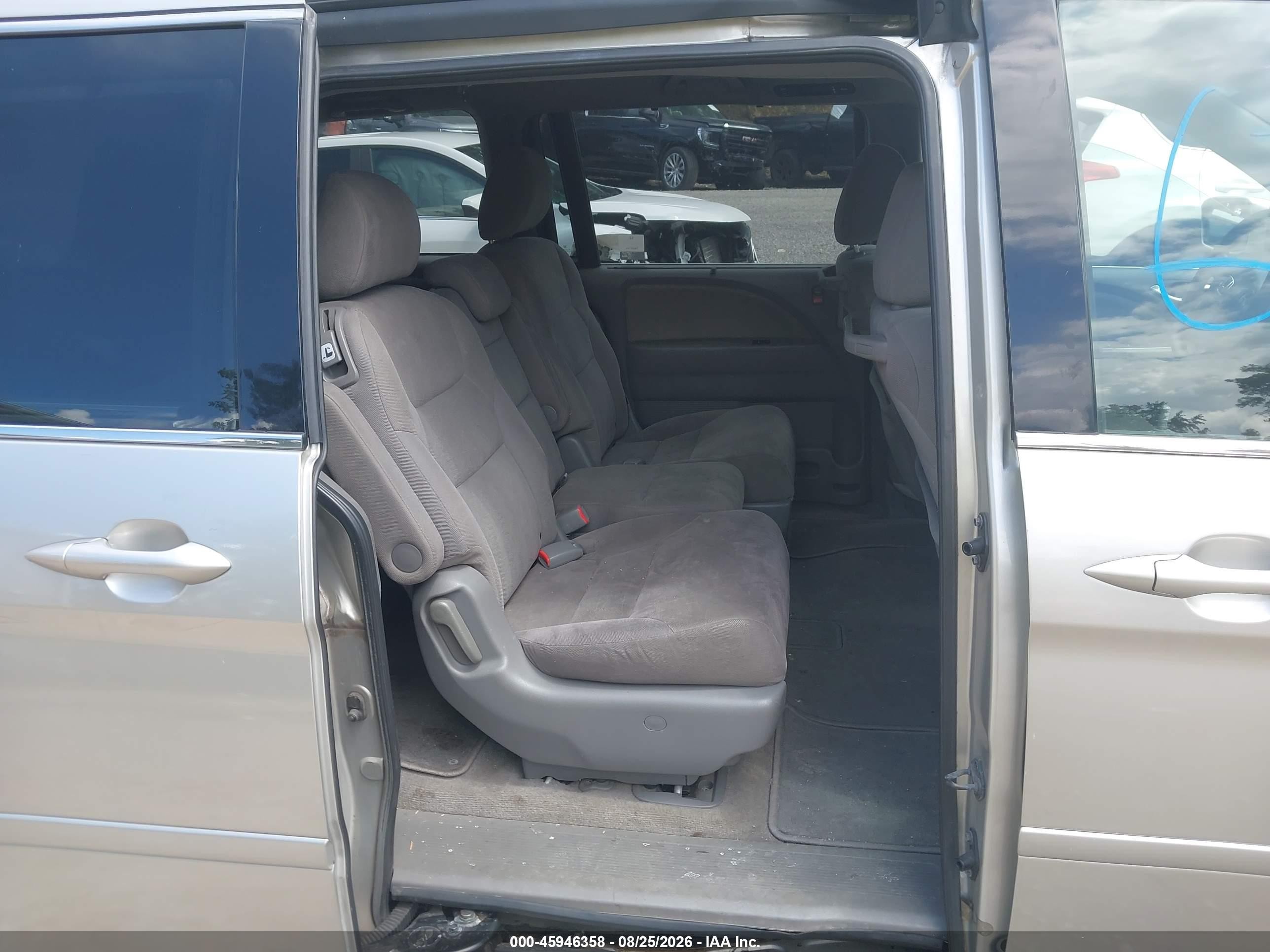 2009 Honda Odyssey Ex Silver vin: 5FNRL38469B033395