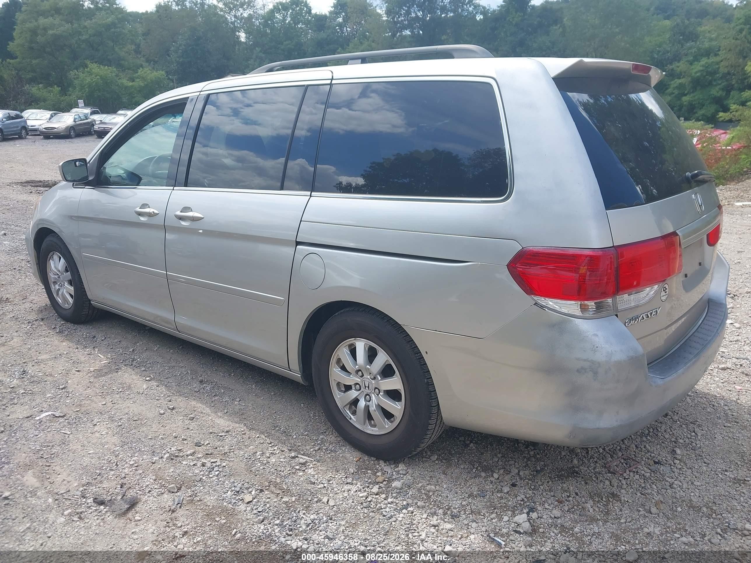 2009 Honda Odyssey Ex Silver vin: 5FNRL38469B033395