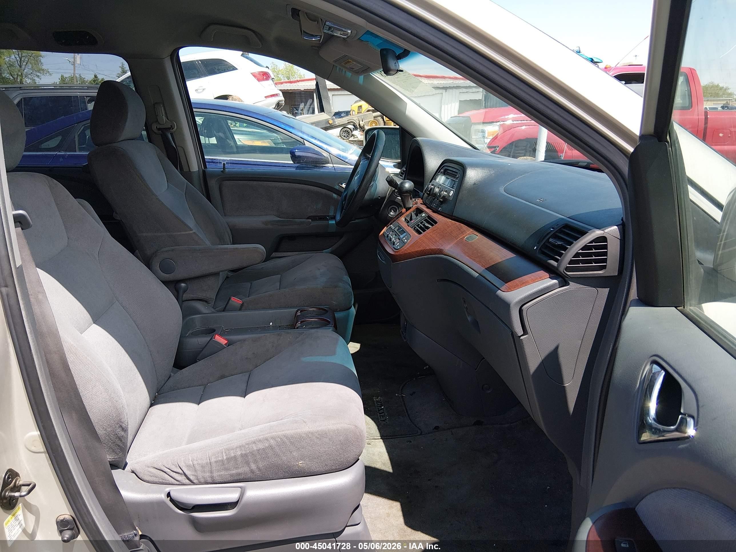 2006 Honda Odyssey Ex Silver vin: 5FNRL38476B047088