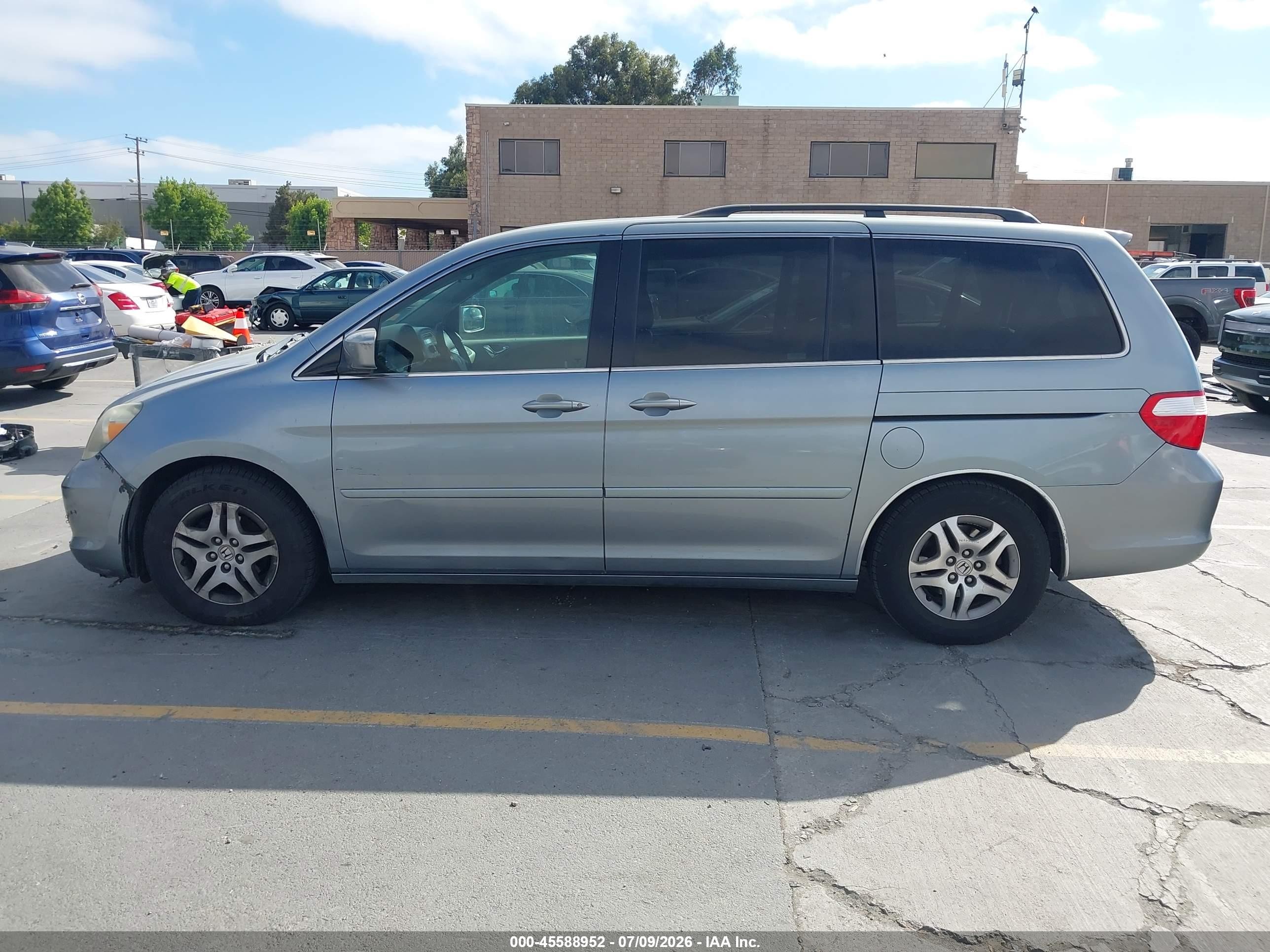 2006 Honda Odyssey Ex Silver vin: 5FNRL38476B087753