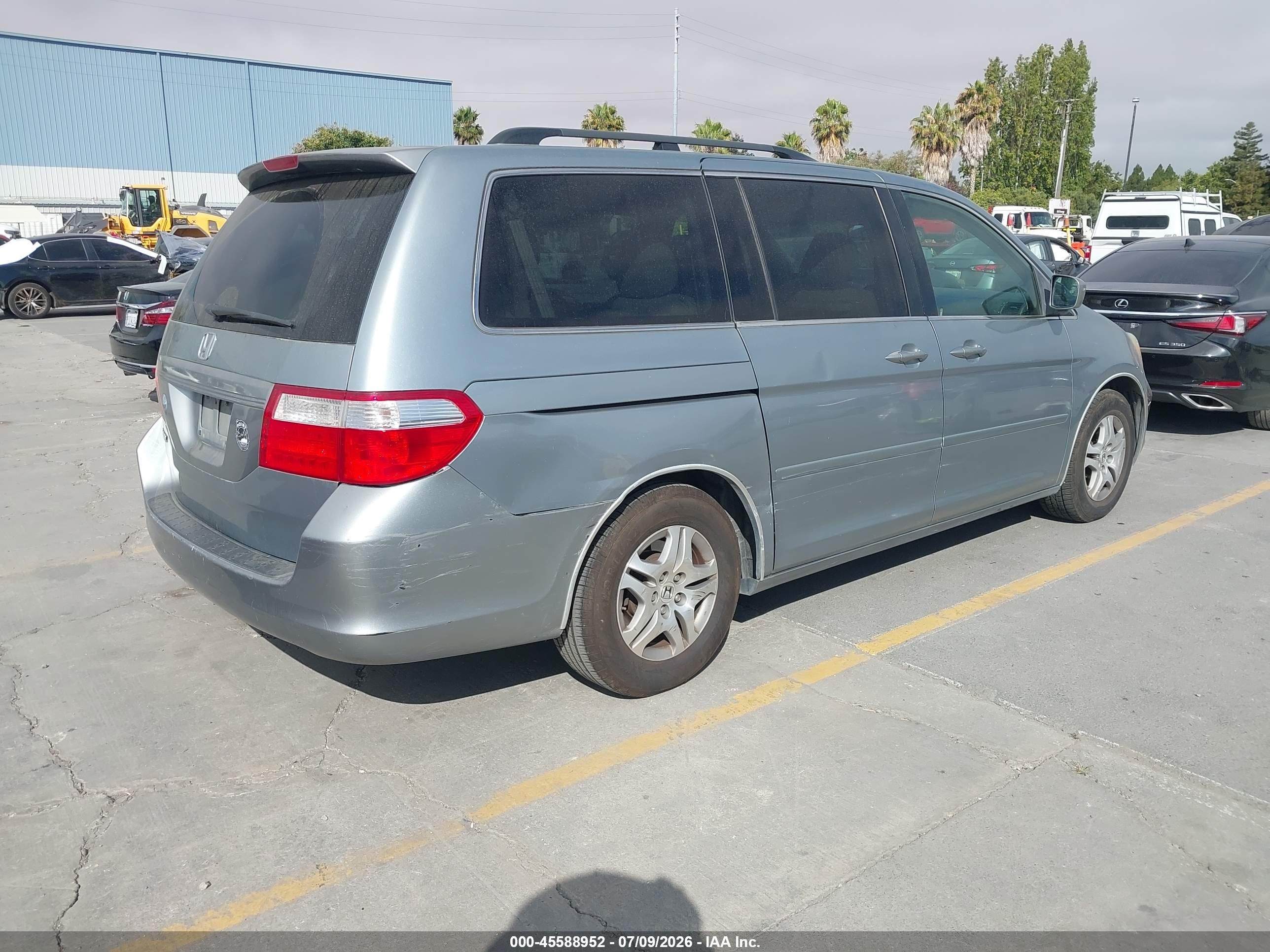 2006 Honda Odyssey Ex Silver vin: 5FNRL38476B087753