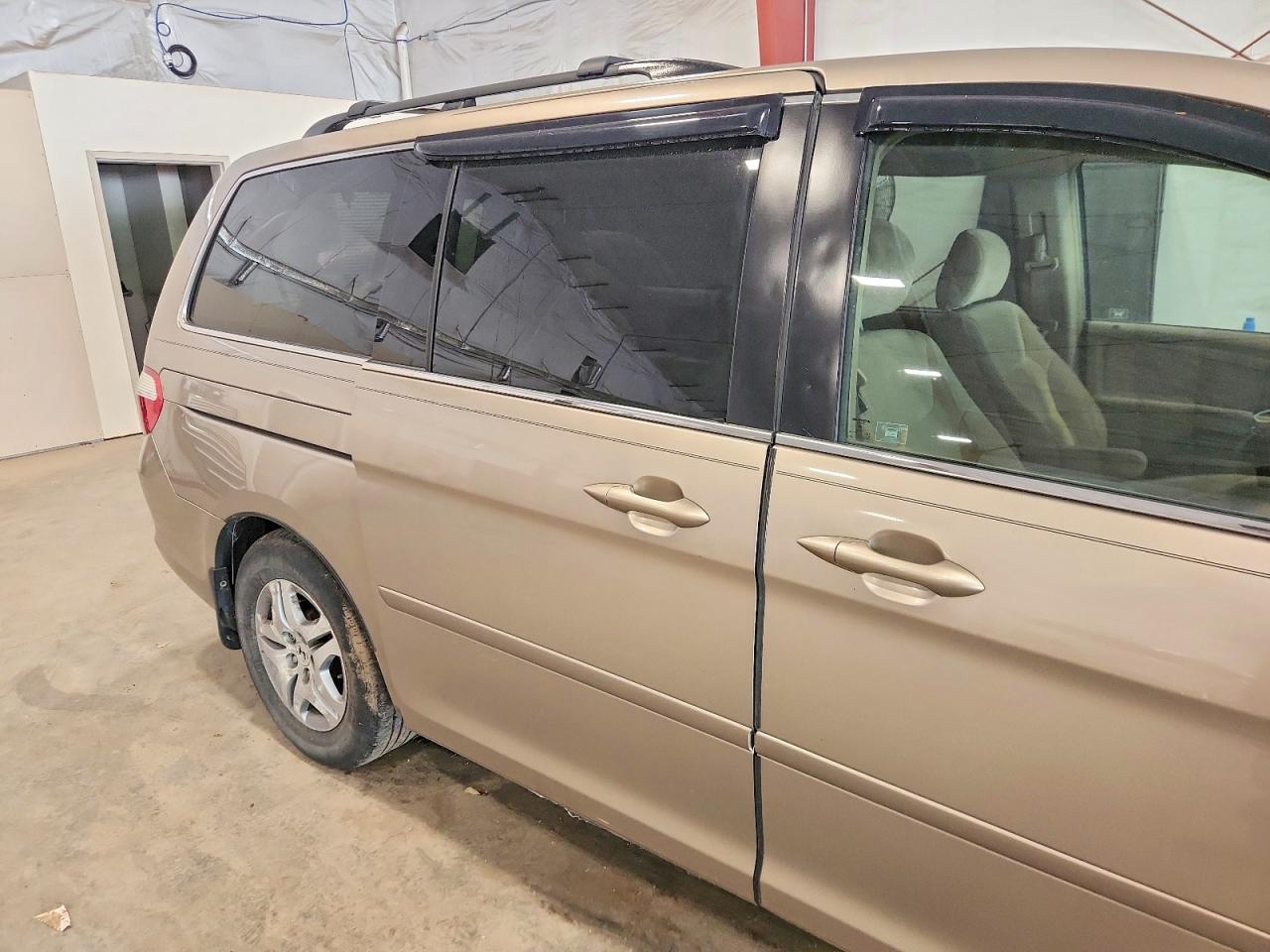 2006 Honda Odyssey Ex Tan vin: 5FNRL38476B127362