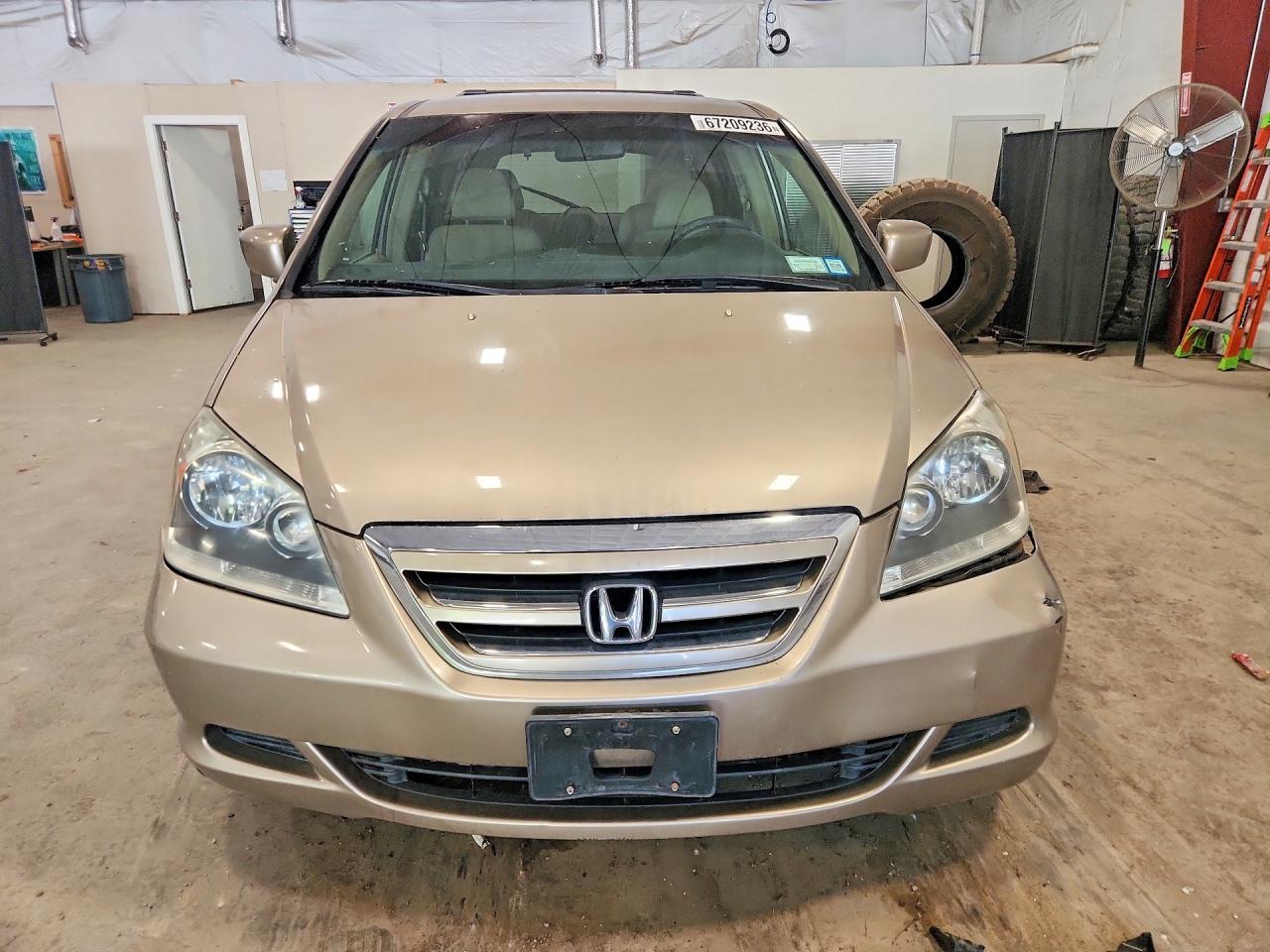 2006 Honda Odyssey Ex Tan vin: 5FNRL38476B127362