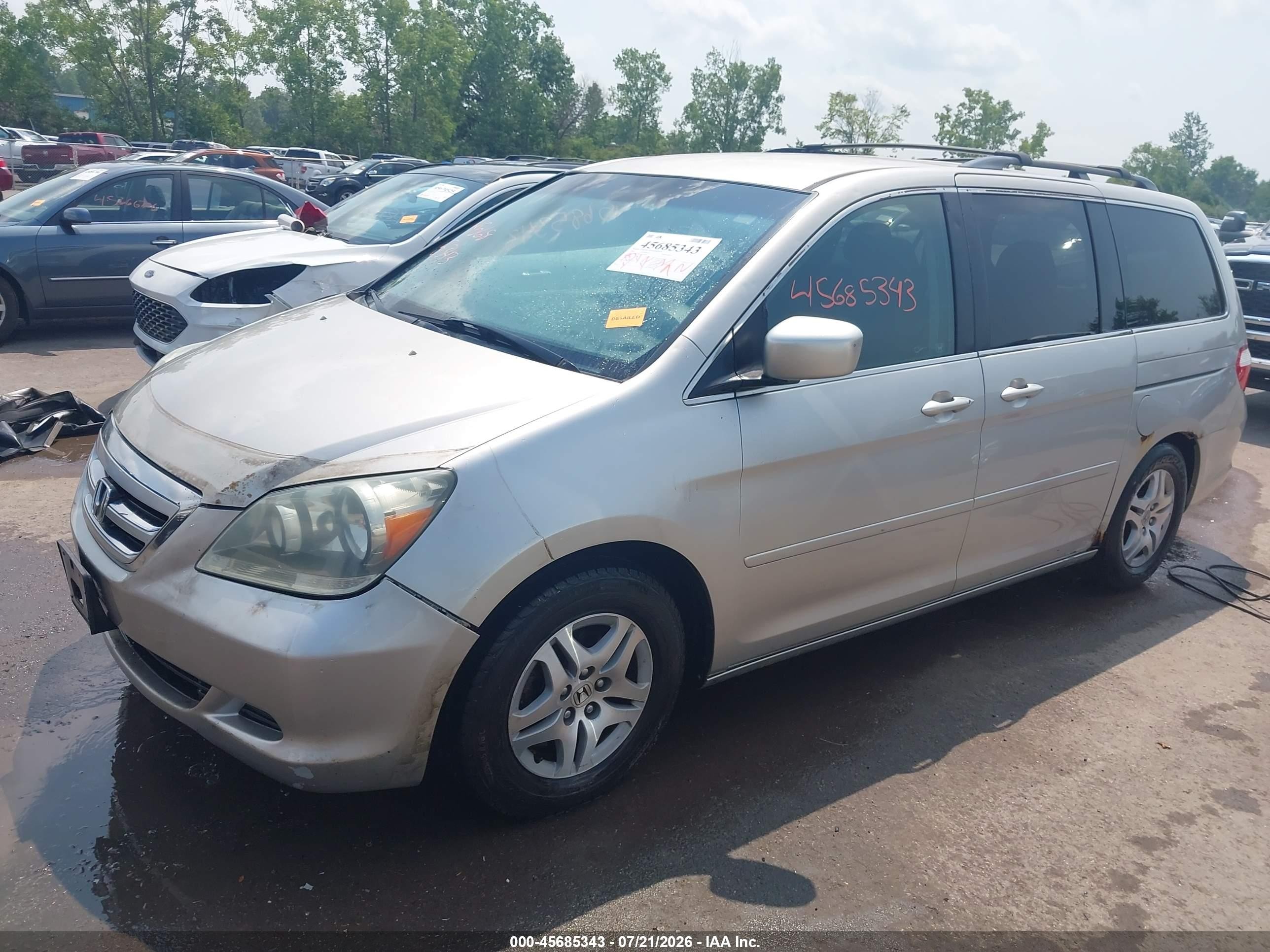 2006 Honda Odyssey Ex Silver vin: 5FNRL38476B407587