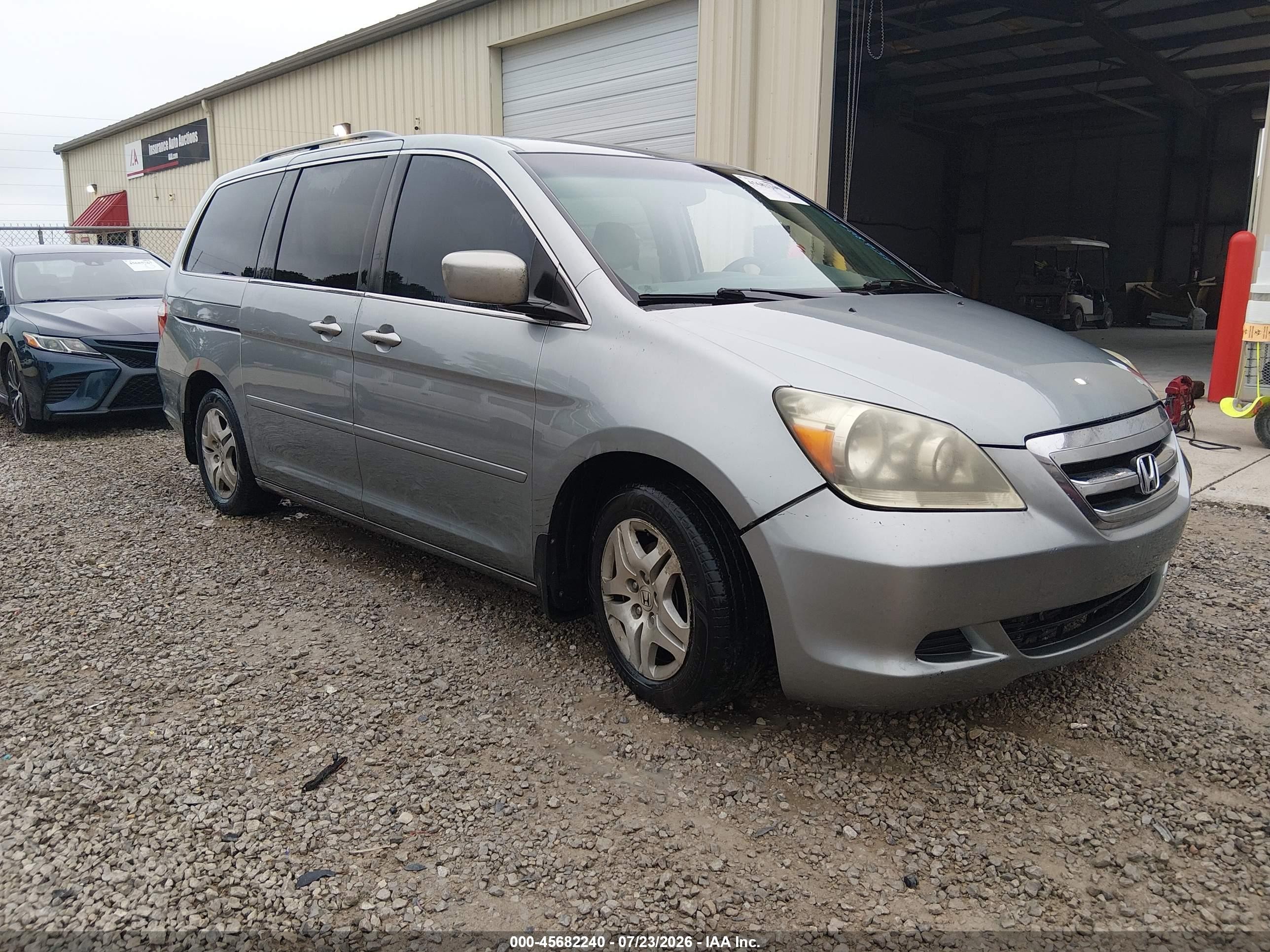 2007 Honda Odyssey Ex Silver vin: 5FNRL38477B130179
