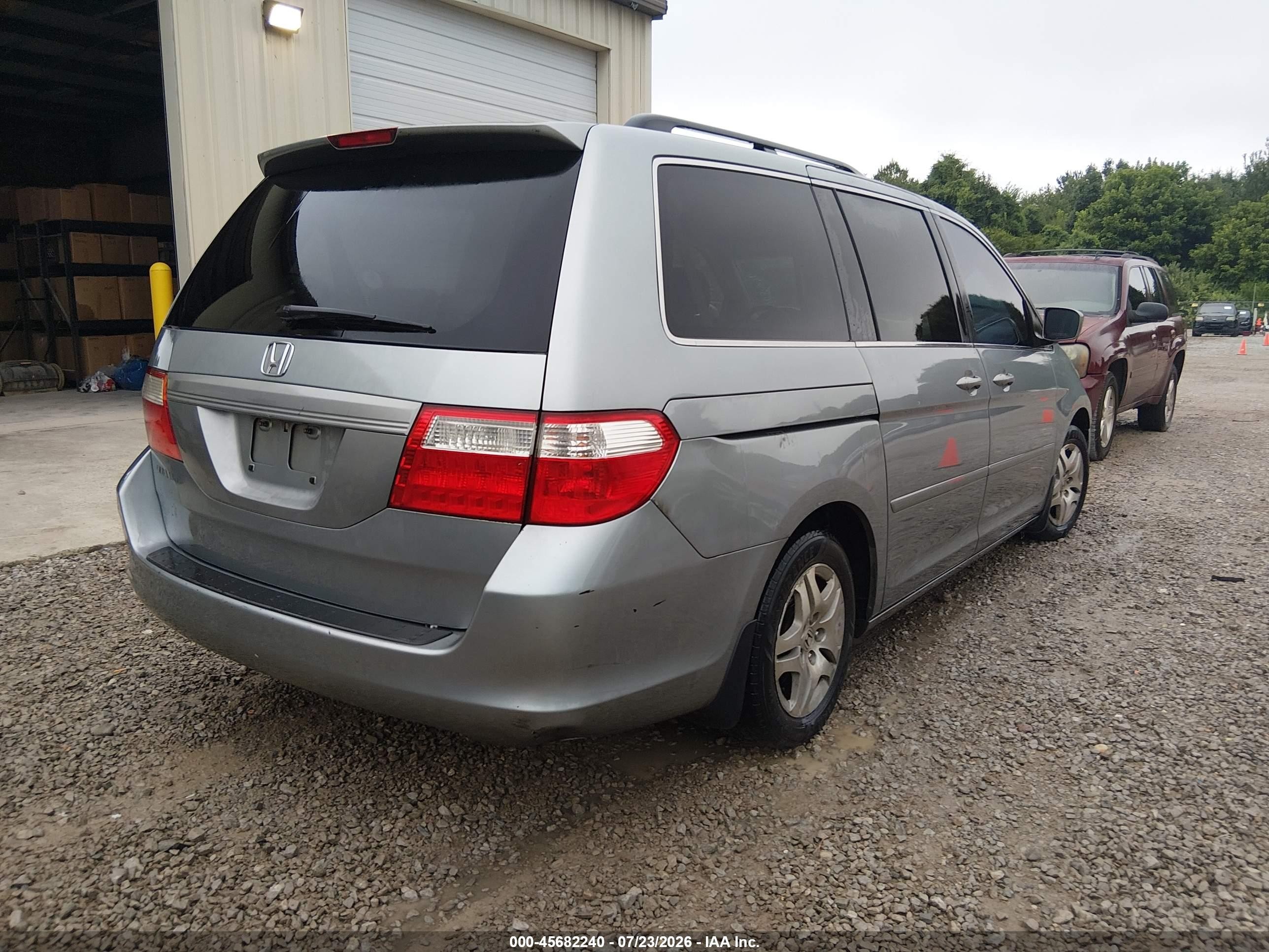 2007 Honda Odyssey Ex Silver vin: 5FNRL38477B130179