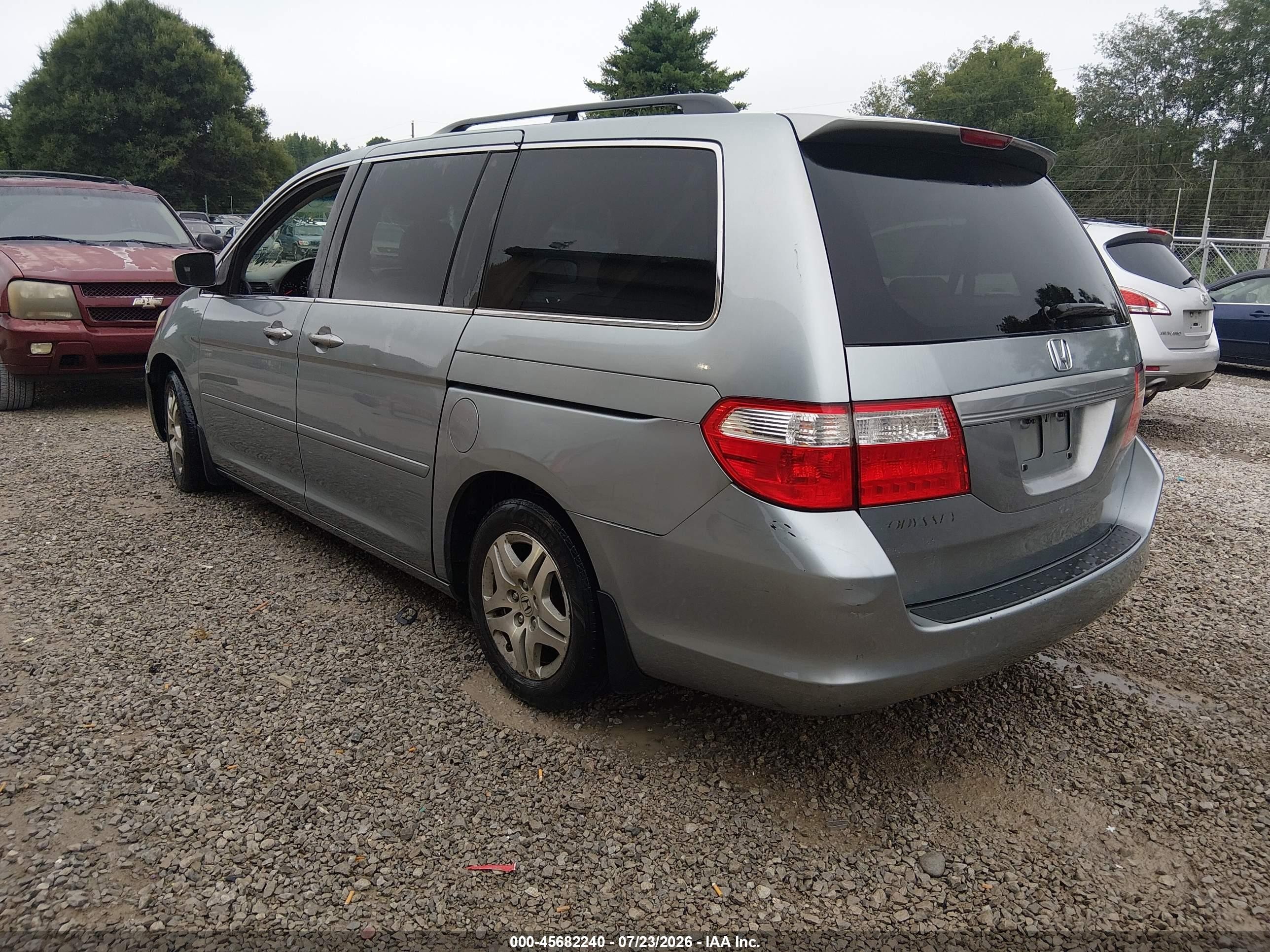 2007 Honda Odyssey Ex Silver vin: 5FNRL38477B130179