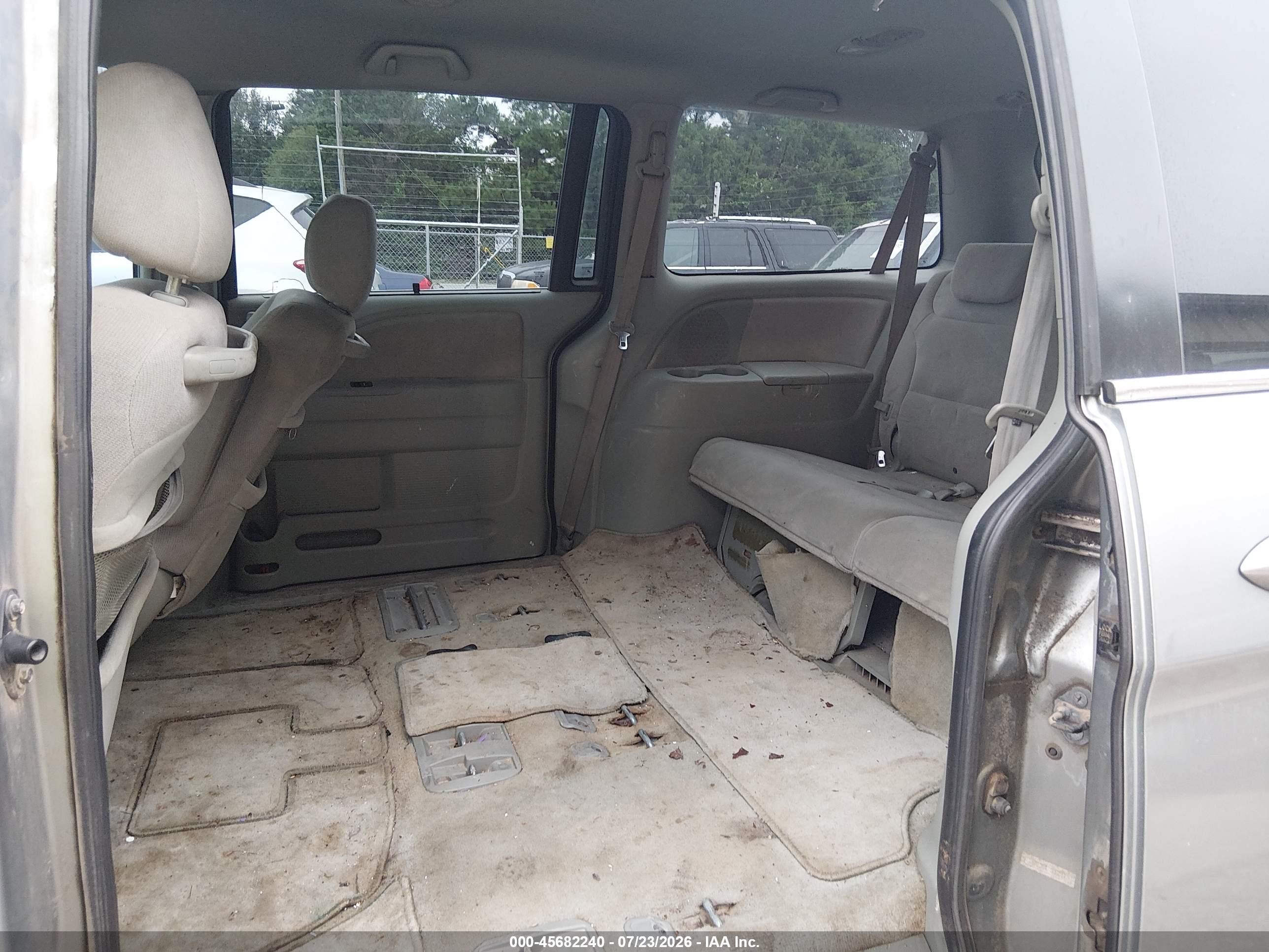 2007 Honda Odyssey Ex Silver vin: 5FNRL38477B130179