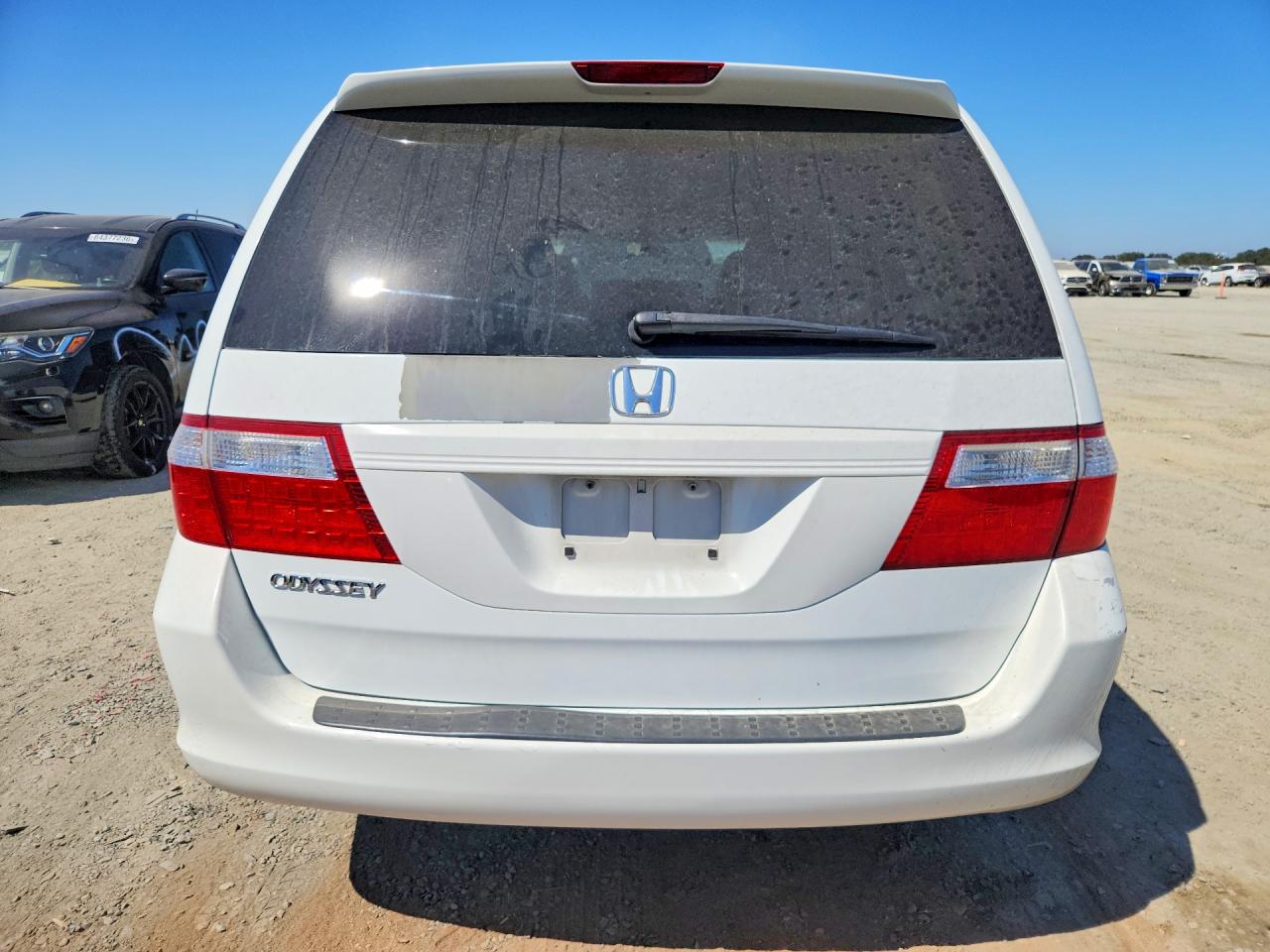 2007 Honda Odyssey Ex White vin: 5FNRL38477B139299