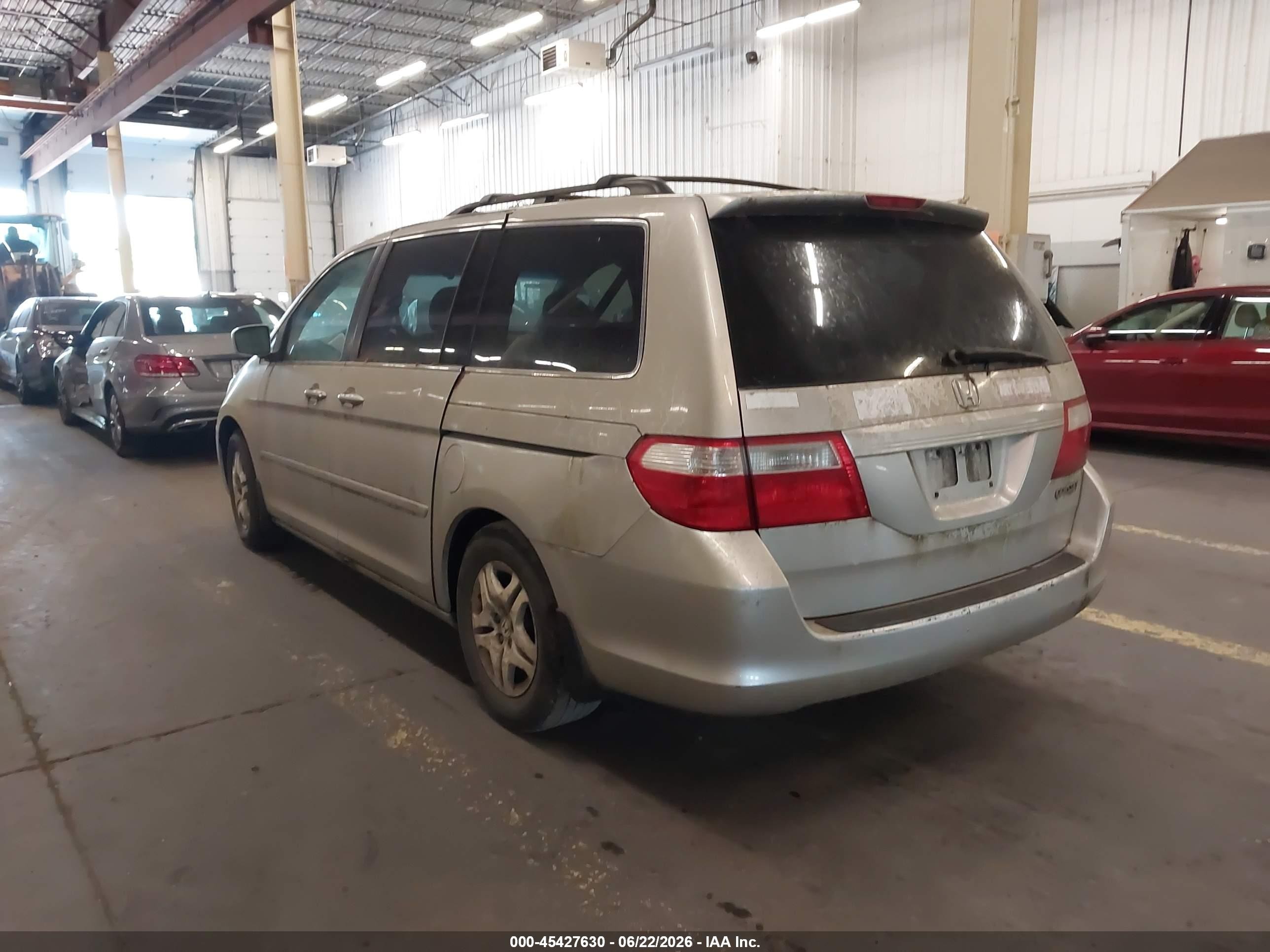 2005 Honda Odyssey Ex Silver vin: 5FNRL38485B016575