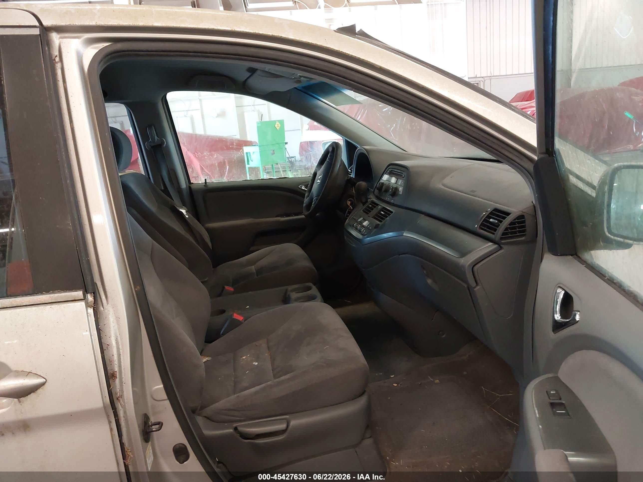 2005 Honda Odyssey Ex Silver vin: 5FNRL38485B016575