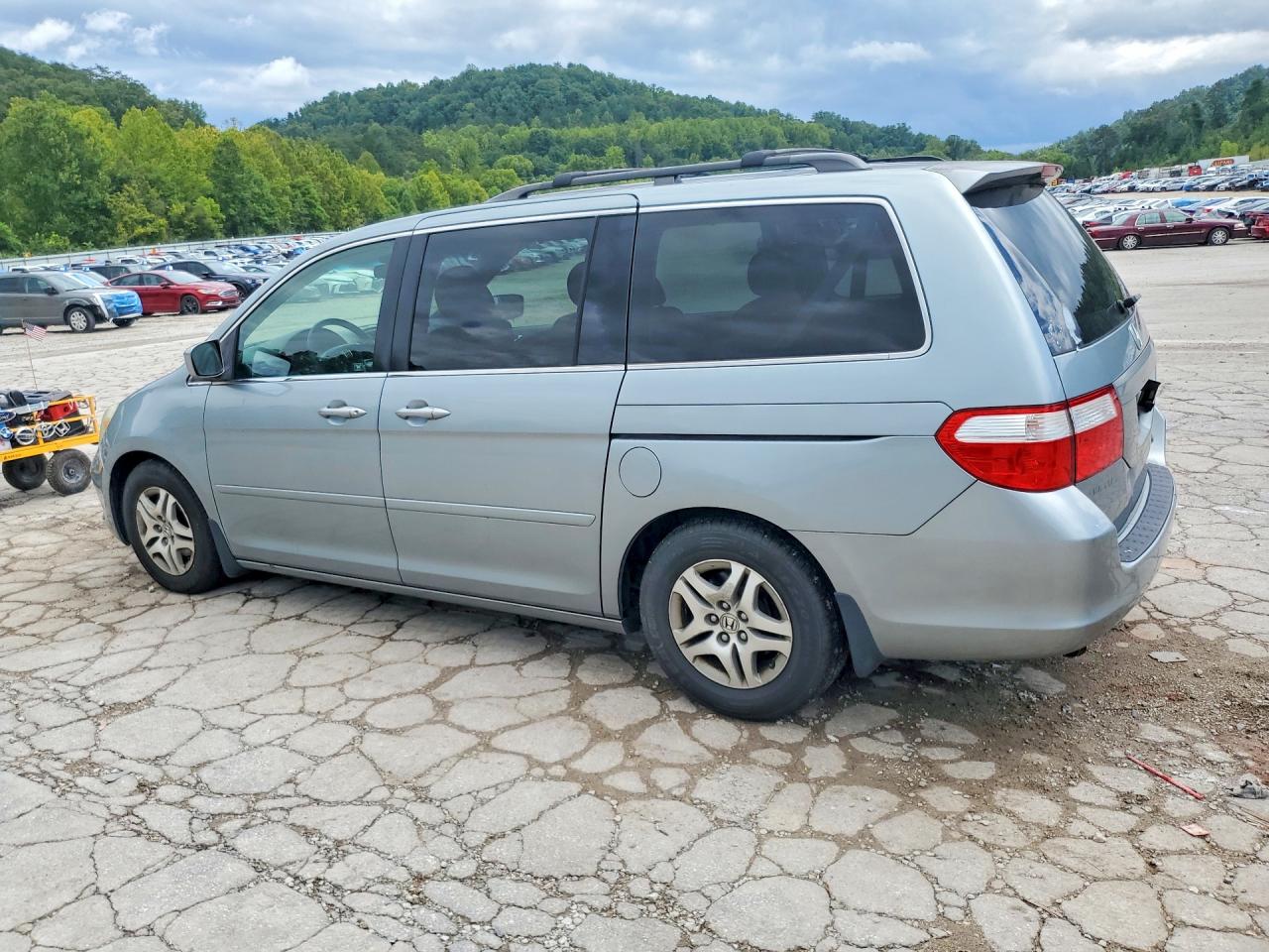 2006 Honda Odyssey Ex Silver vin: 5FNRL38486B094775